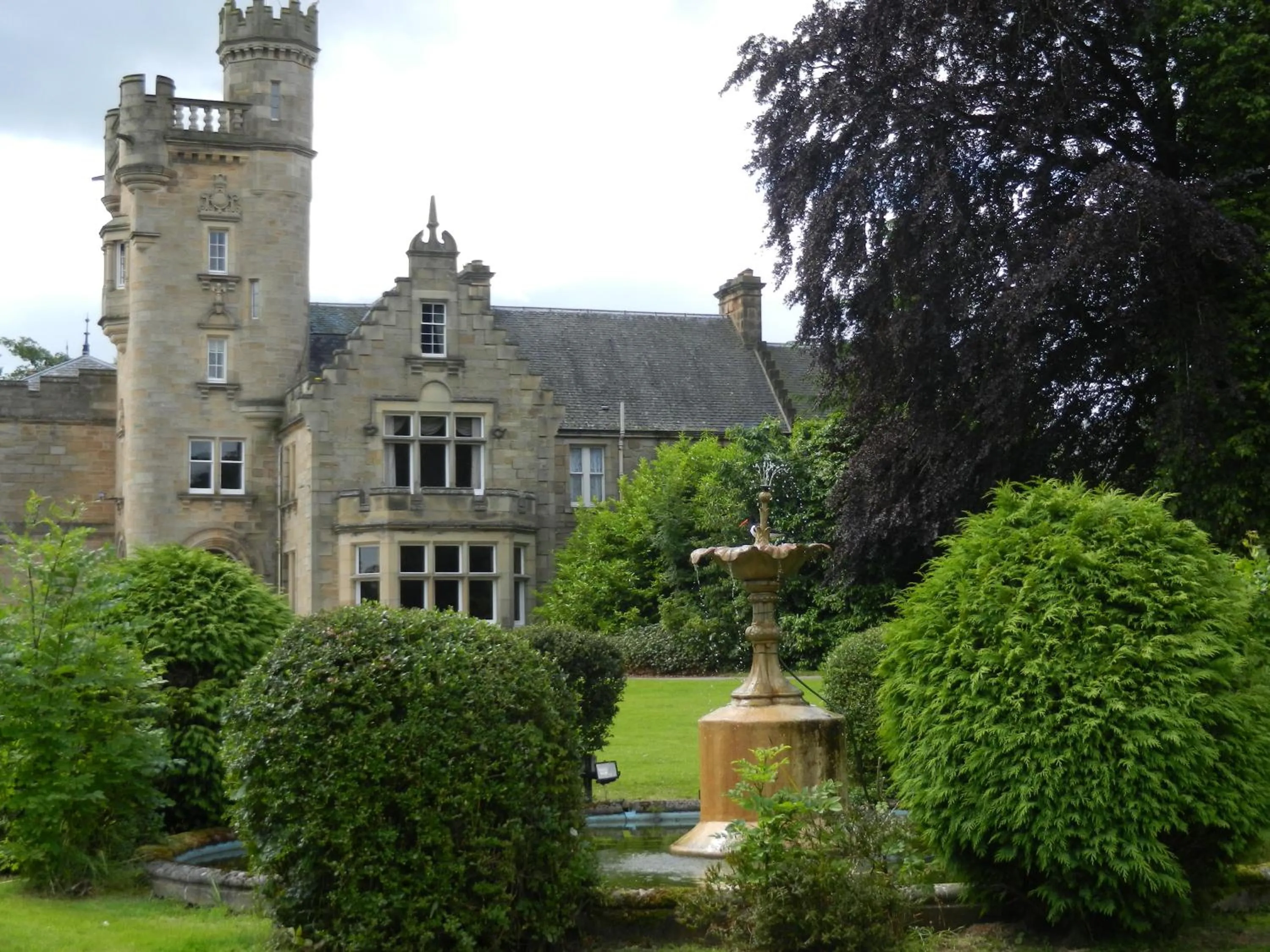 Property building in Mansfield Castle Hotel