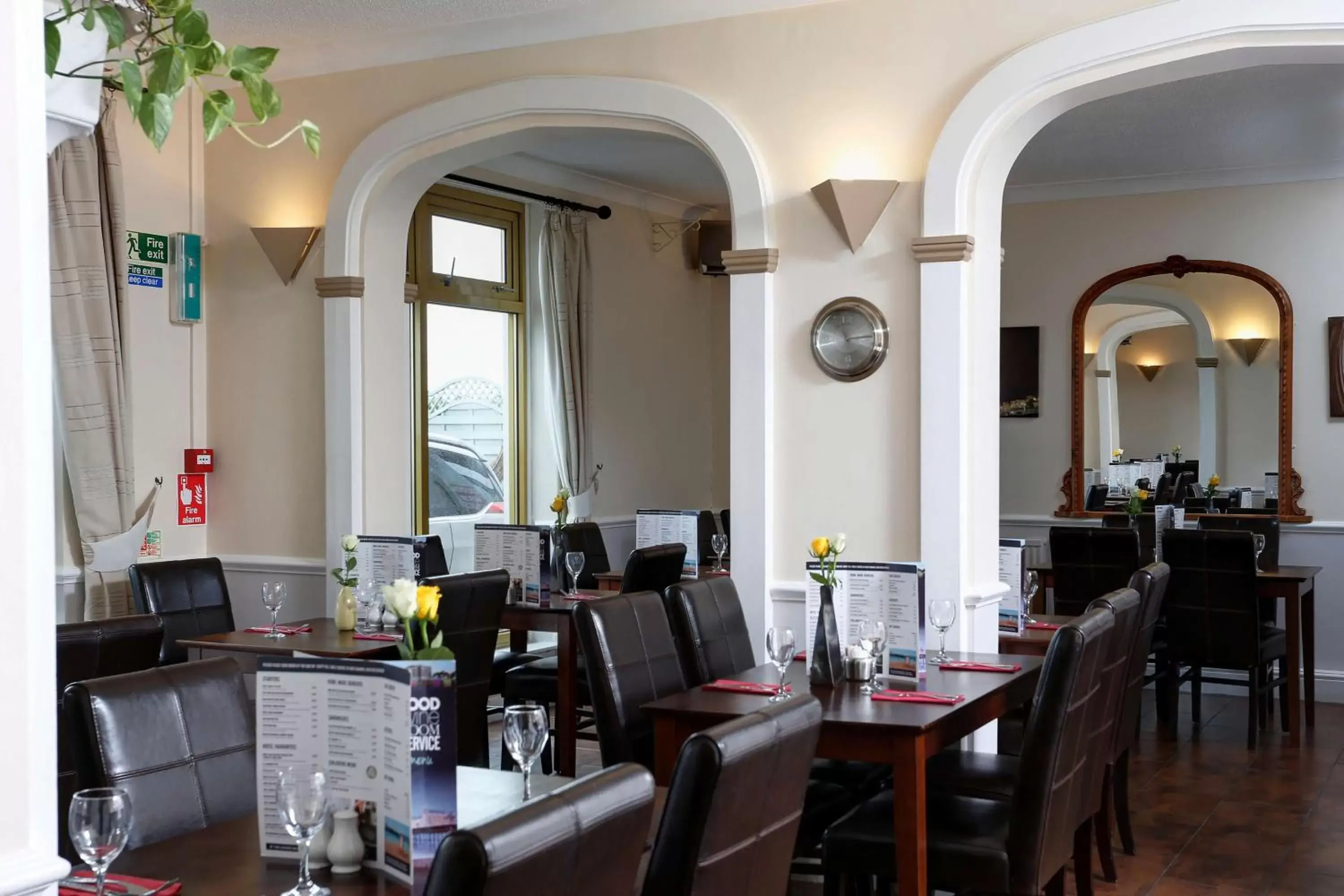 Restaurant/Places to Eat in Best Western Princes Marine Hotel