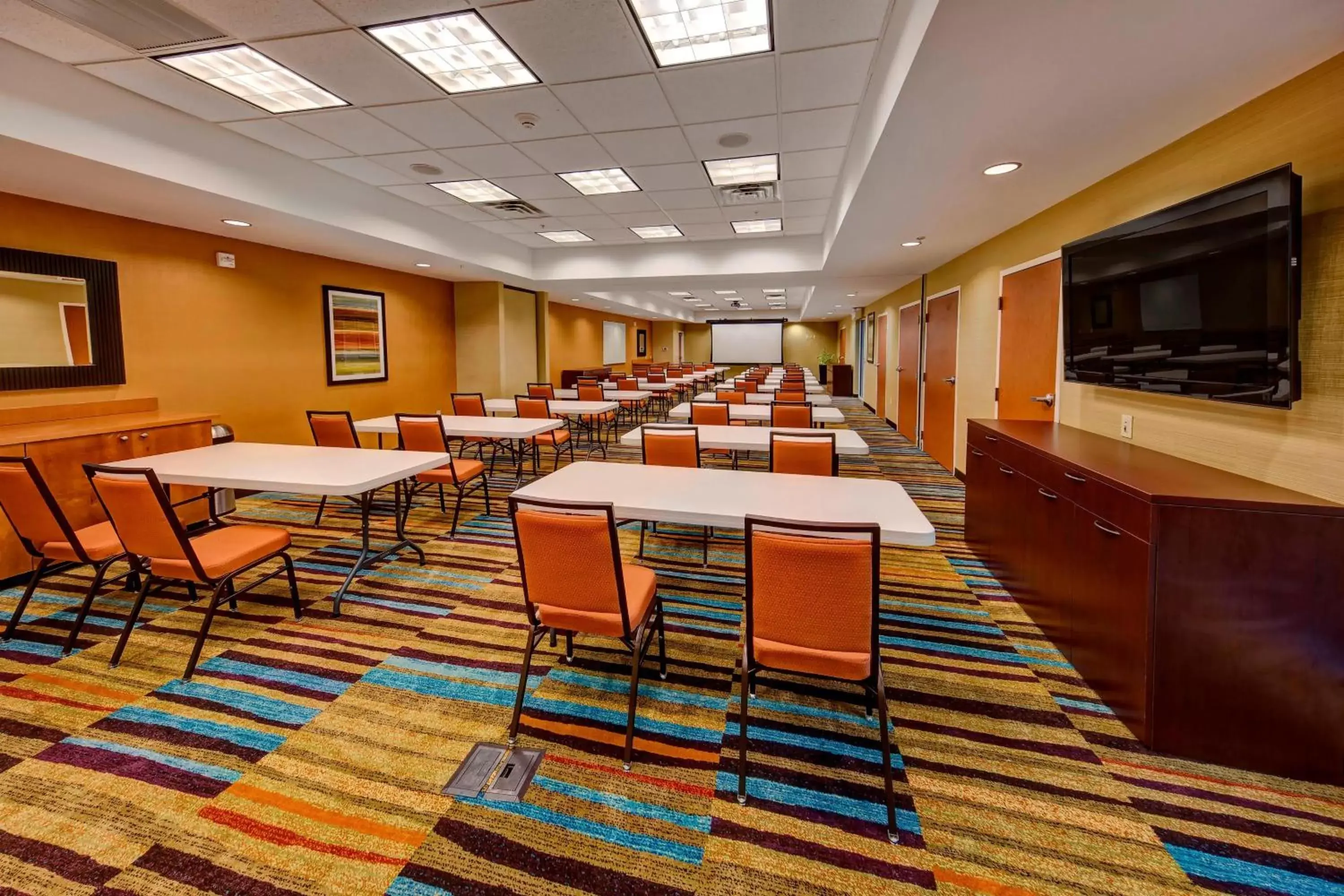 Meeting/conference room in Fairfield Inn and Suites by Marriott Oklahoma City Airport