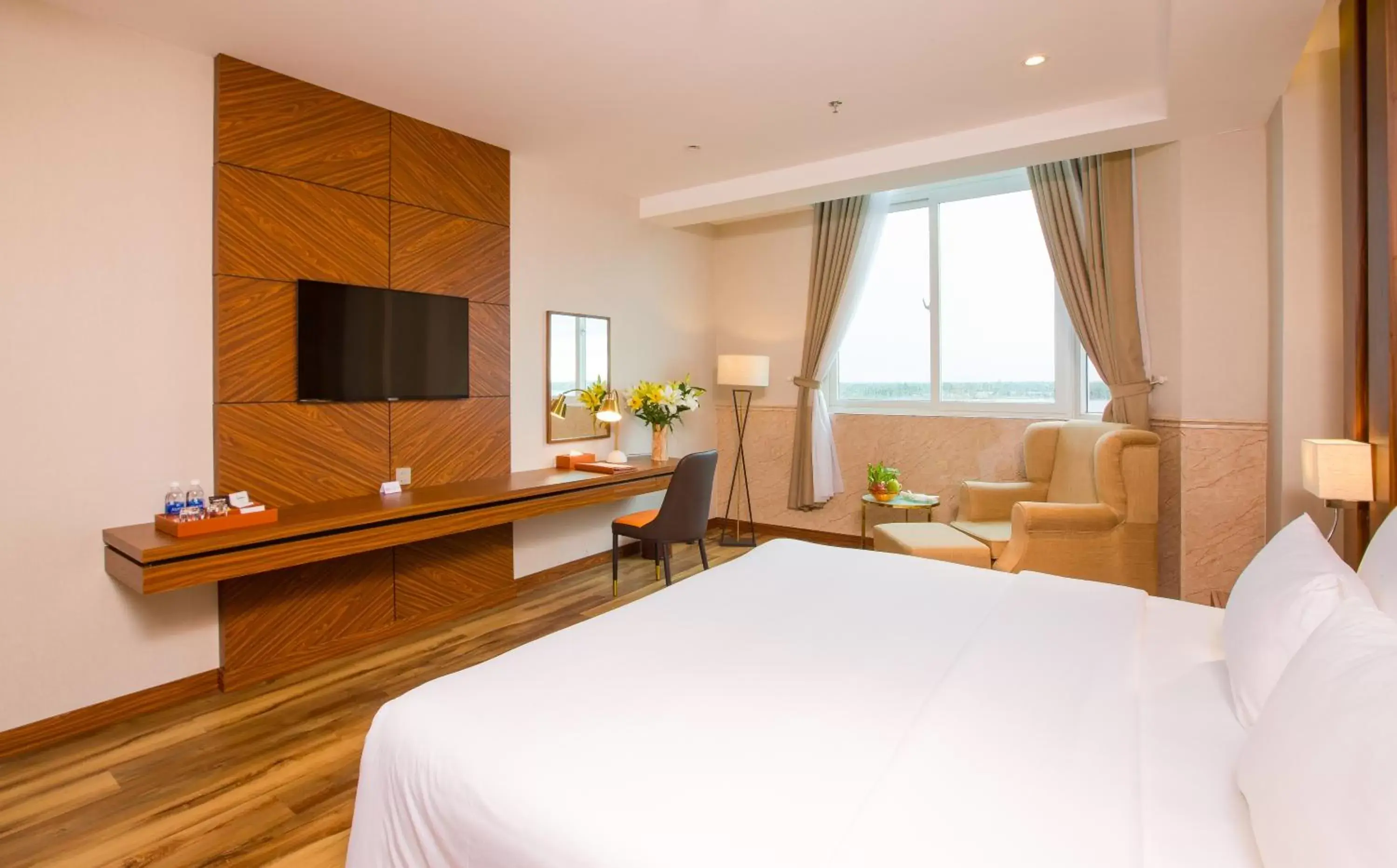 Bed in Van Phat Riverside Hotel