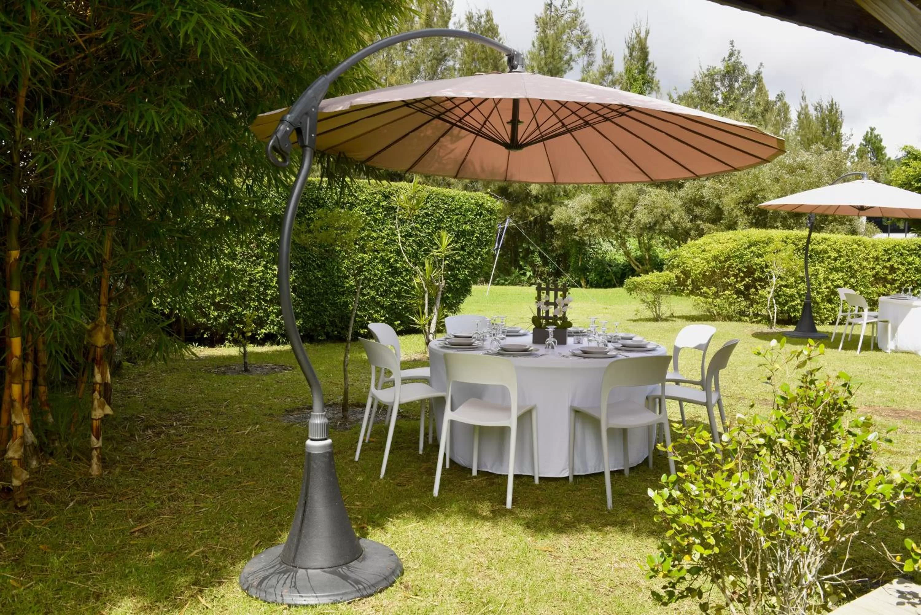 Restaurant/places to eat in Hotel Le Cilaos