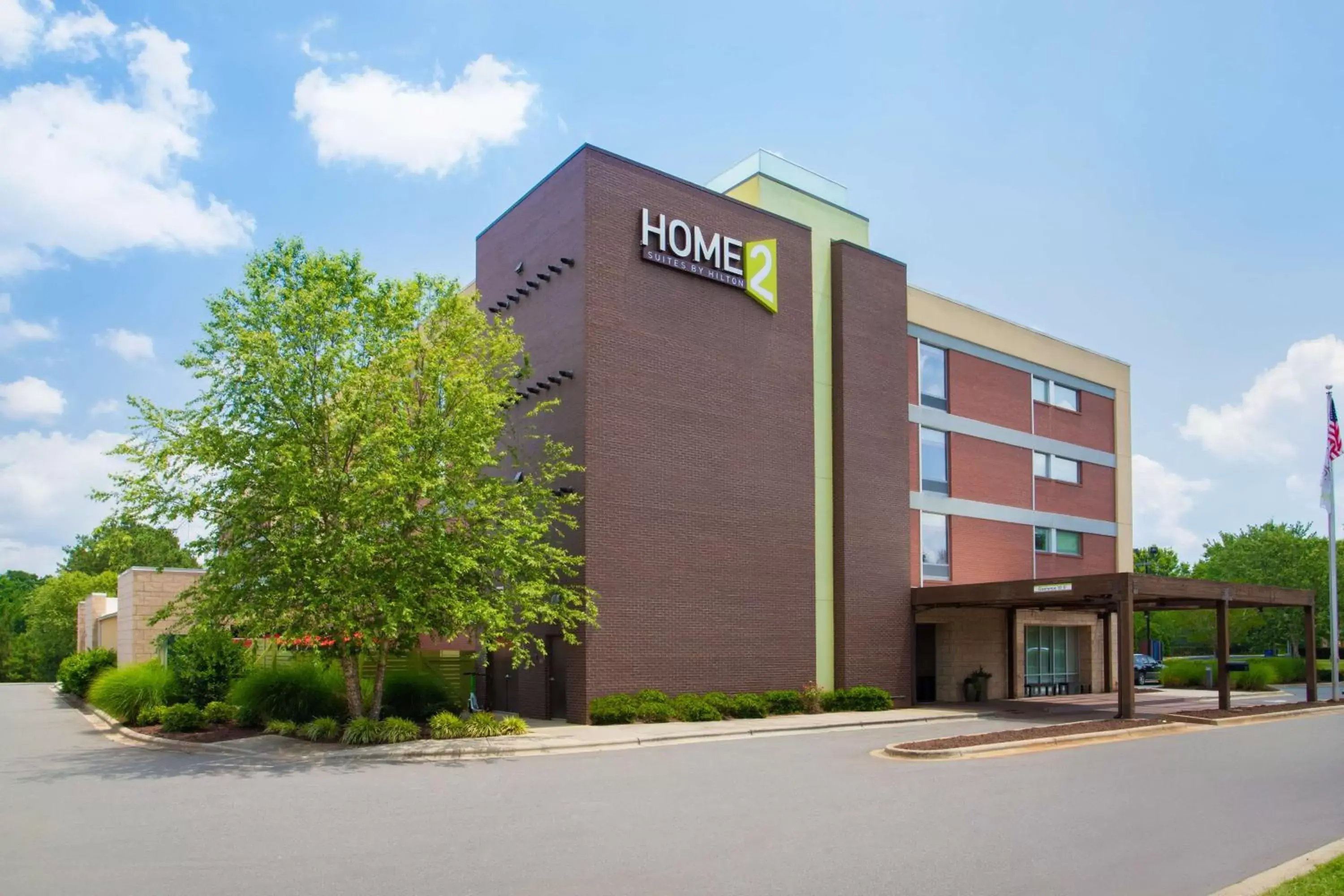 Property building in Home2 Suites Charlotte I-77 South Property building in Home2 Suites Charlotte I-77 South