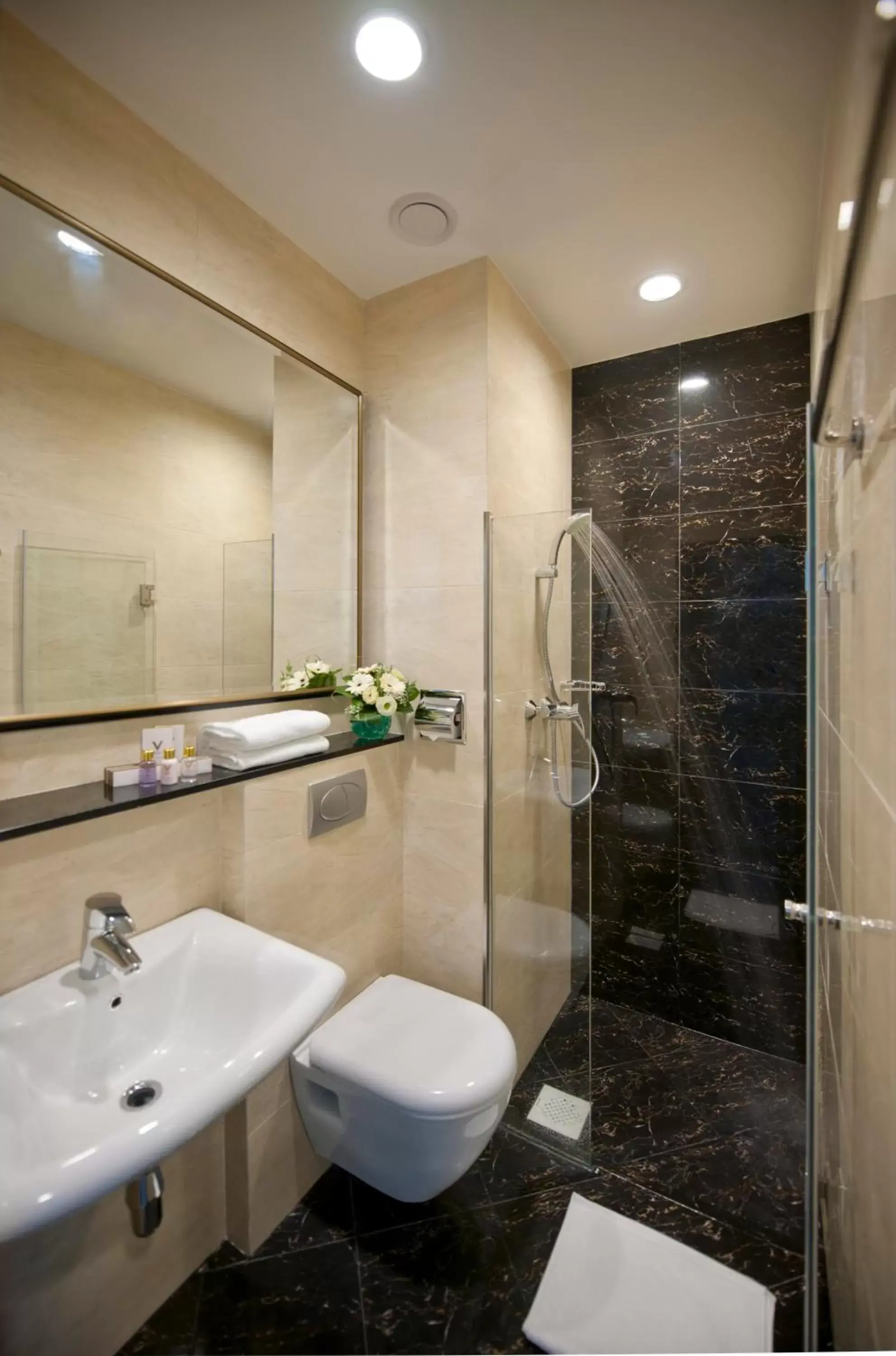 Shower, Bathroom in V Hotel Lavender