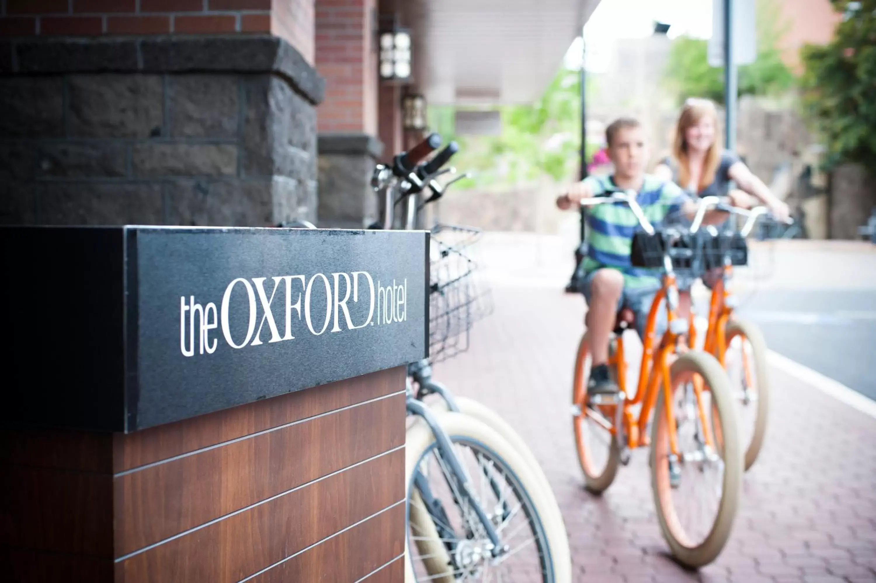 Summer, Biking in Oxford Hotel Bend