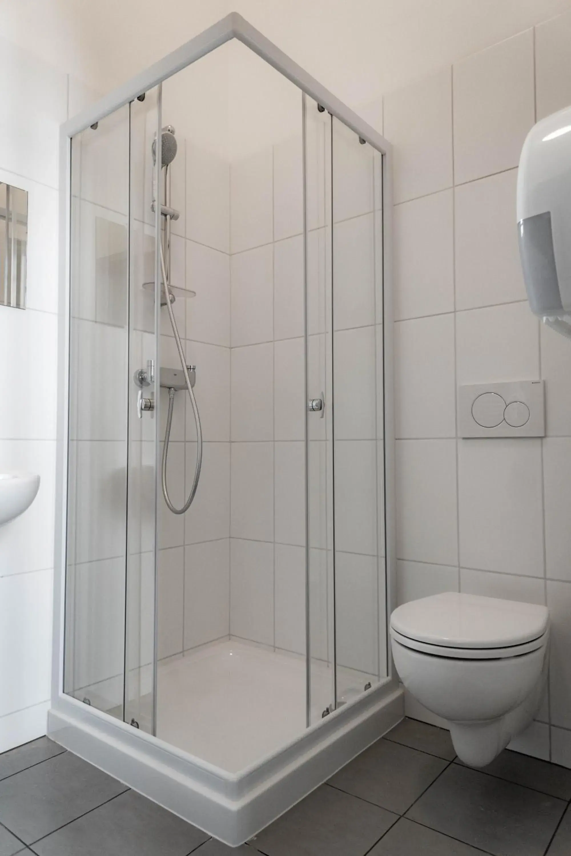 Shower, Bathroom in Equity Point Budapest