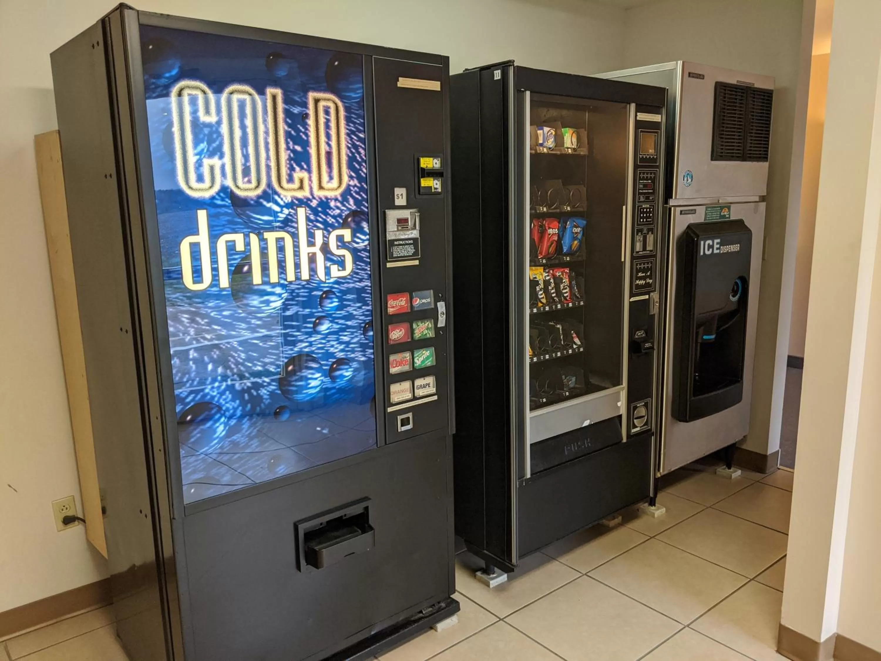 Food and drinks in Quality Inn Hamilton