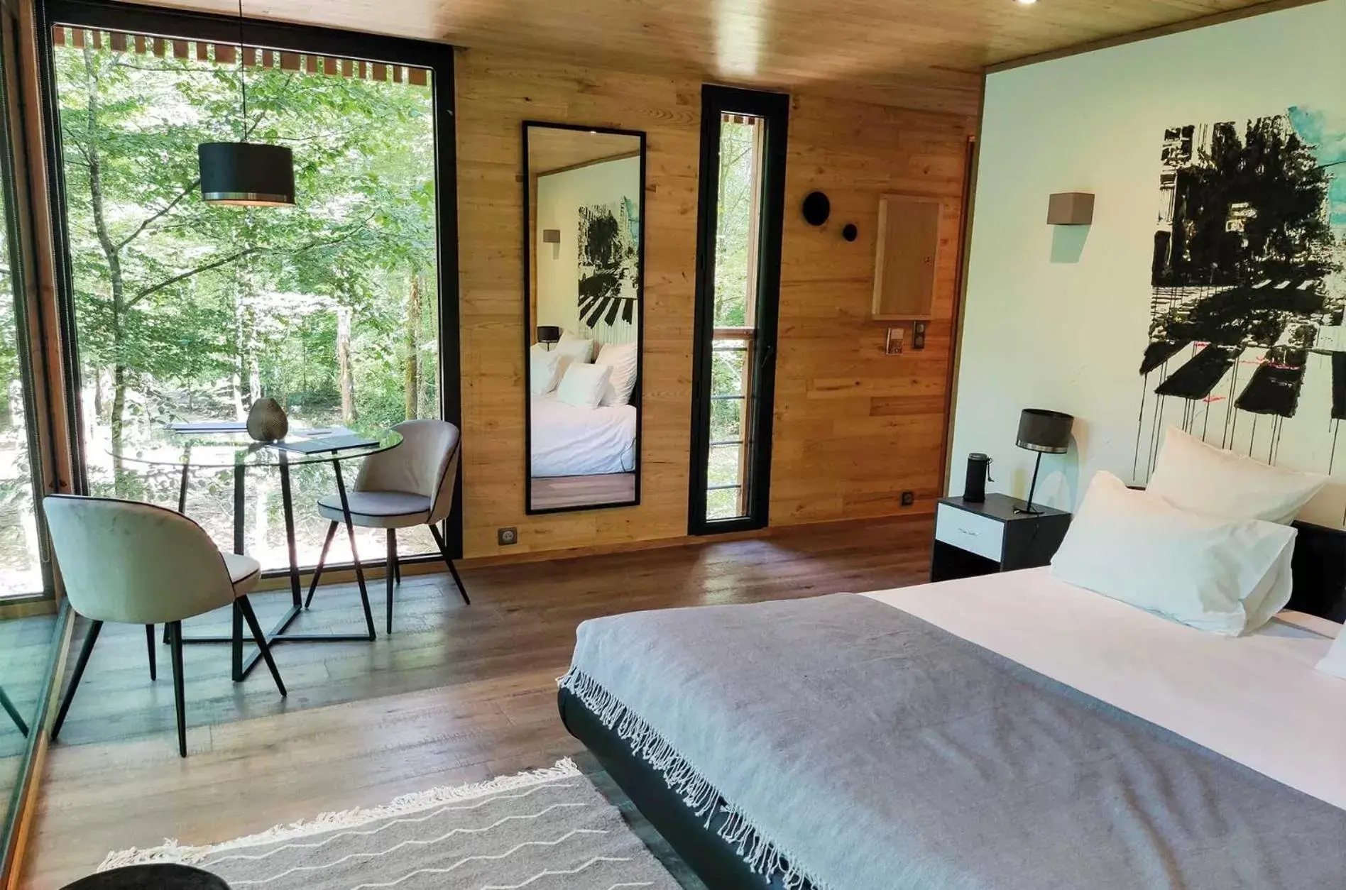 Suite with Hot Tub in Loire Valley Lodges - Hotel