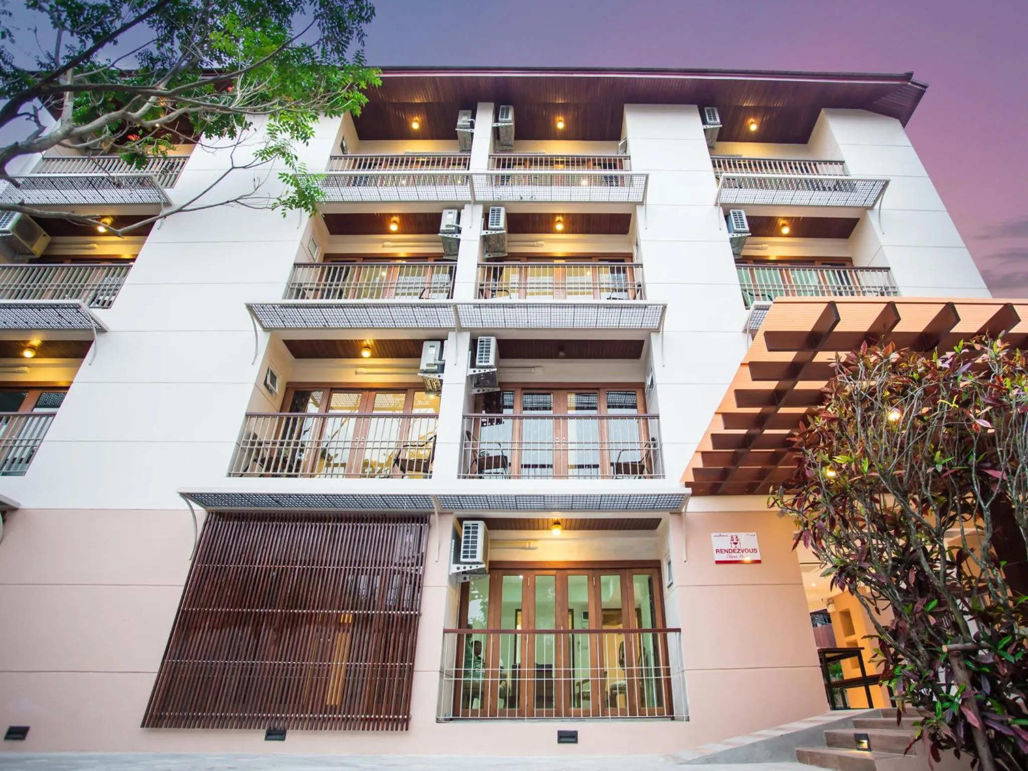 Property building in Rendezvous Classic House