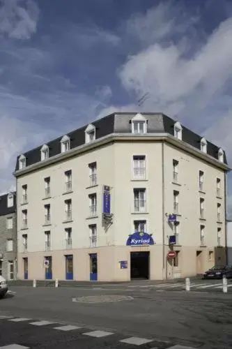 Facade/entrance, Property Building in Kyriad Hotel Lamballe