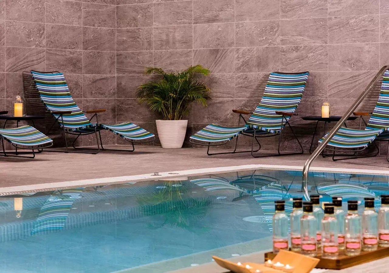 Spa and wellness centre/facilities, Swimming Pool in Axel Hotel San Sebastián - Adults Only