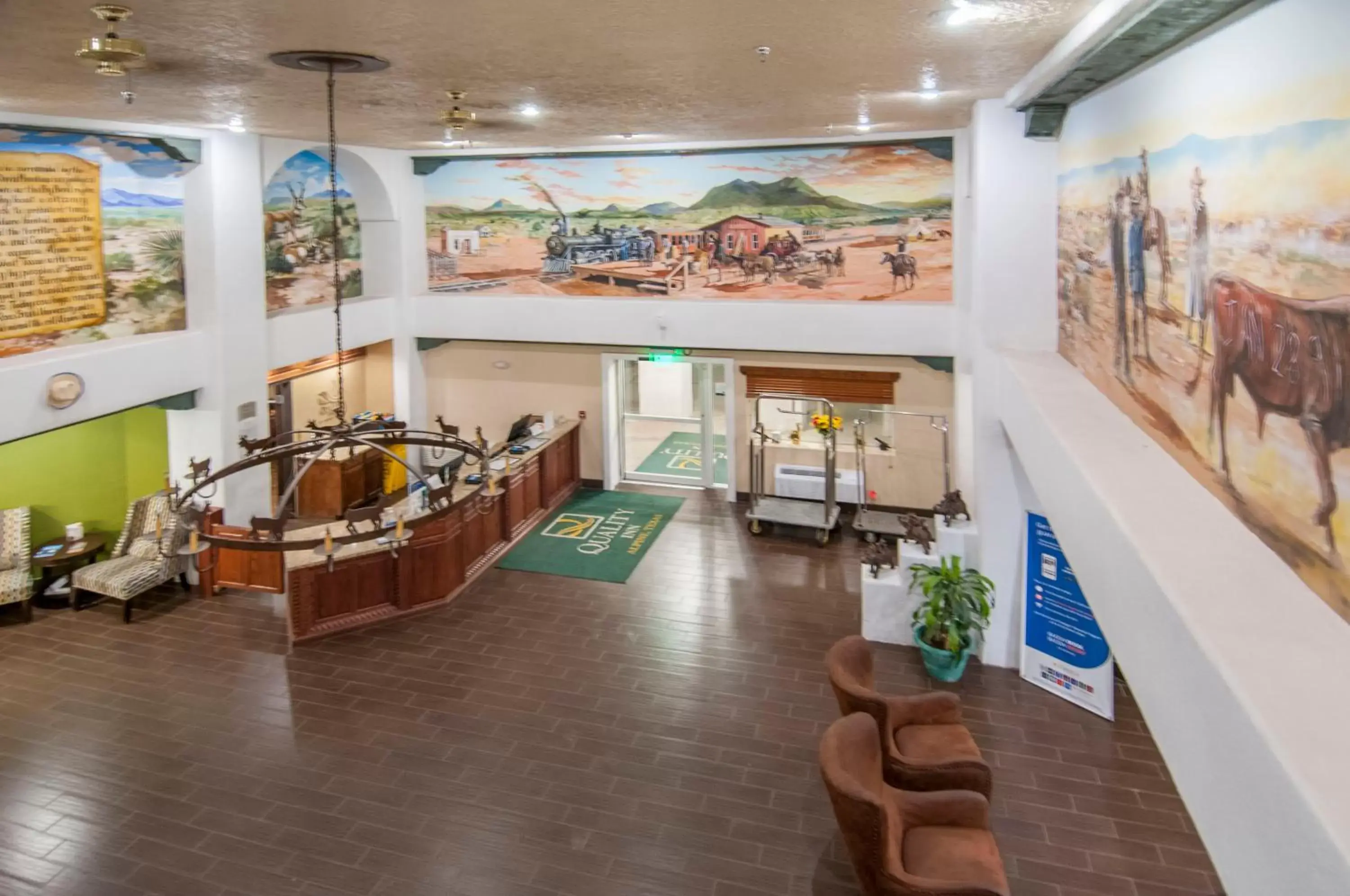 Lobby or reception in Quality Inn Alpine Lobby or reception in Quality Inn Alpine