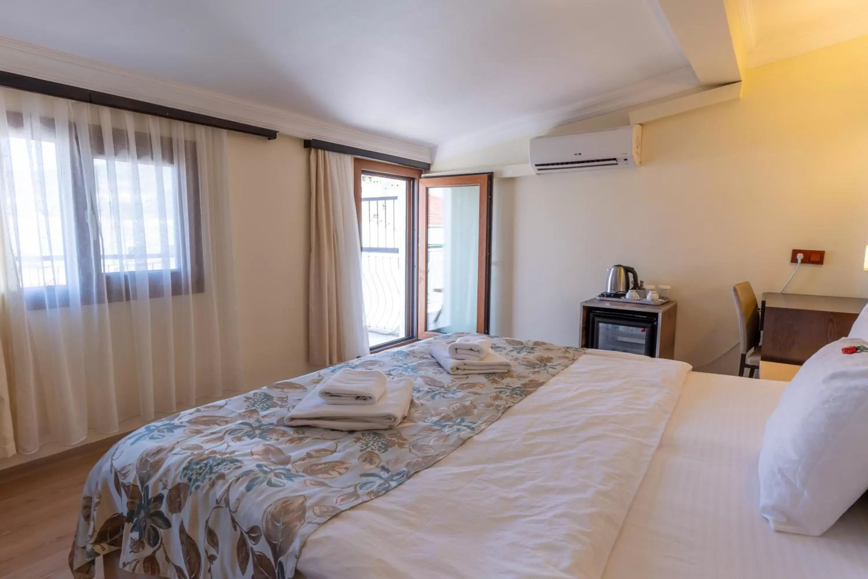 Bed in Hotel Karacam Bed in Hotel Karacam