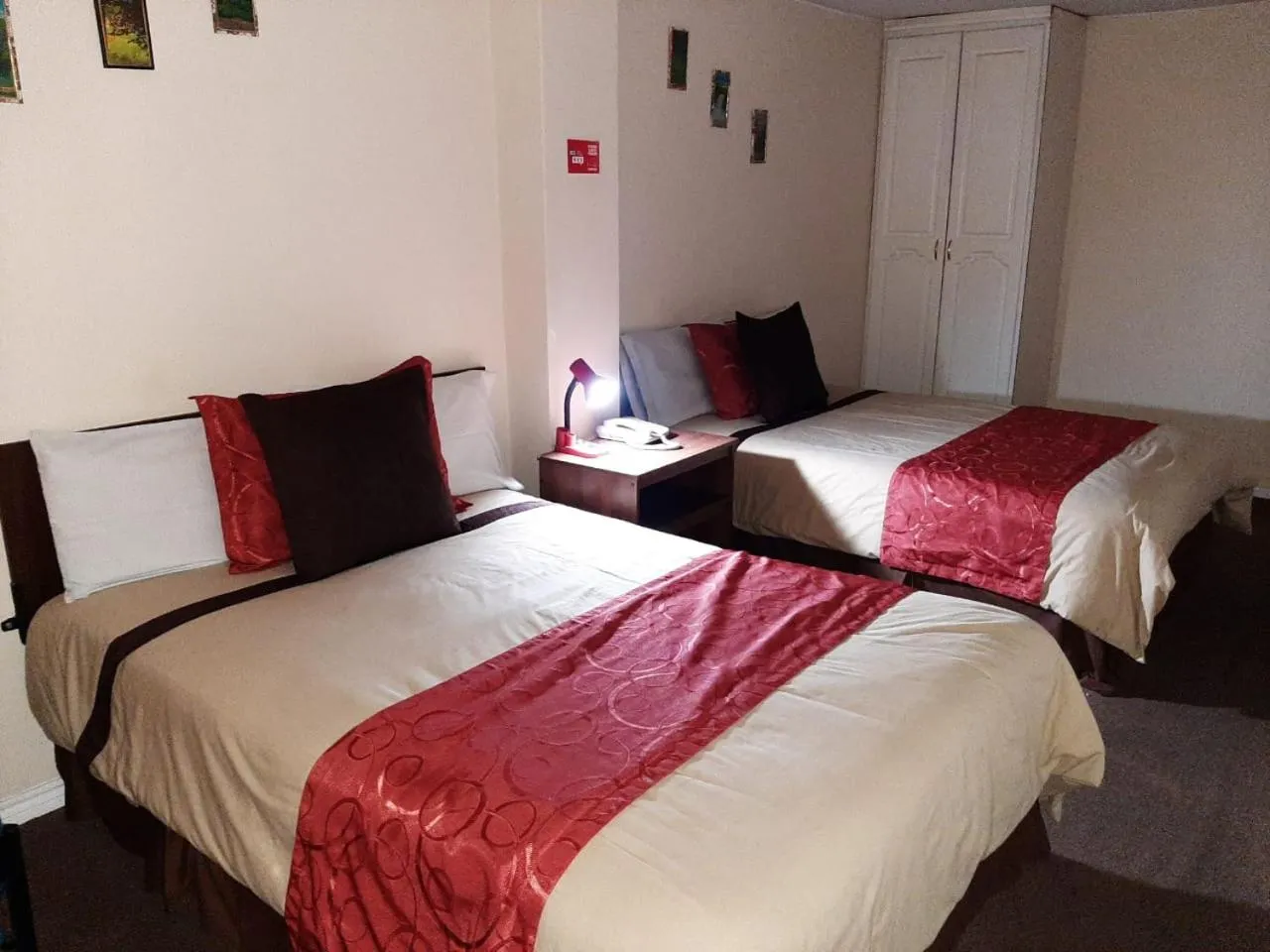 Bed in Hotel Bonaventure