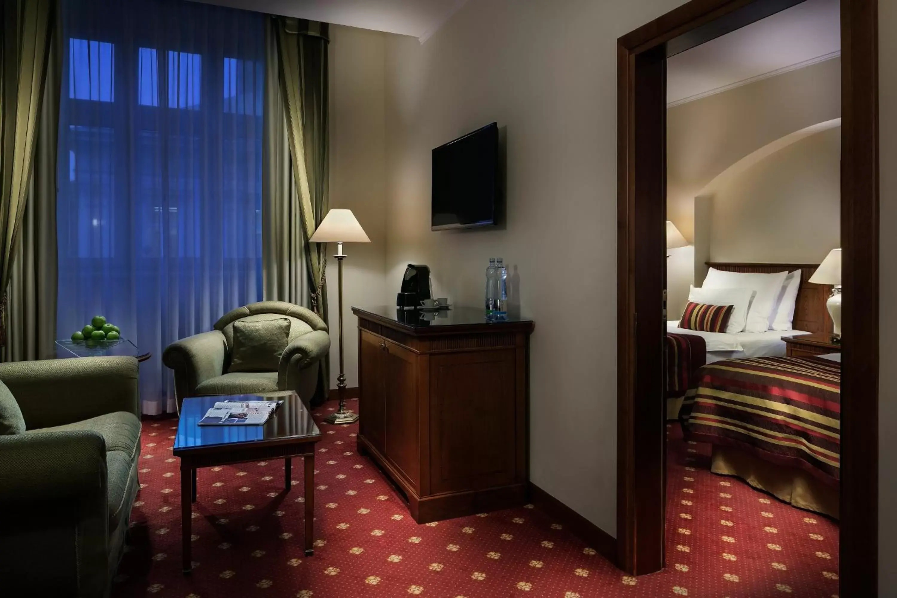 TV and multimedia, Seating Area in Art Nouveau Palace Hotel