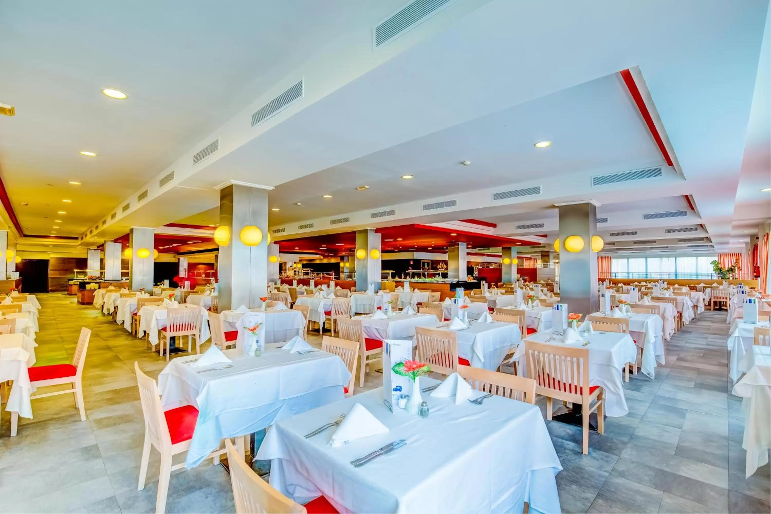 Restaurant/places to eat in SBH Taro Beach Hotel