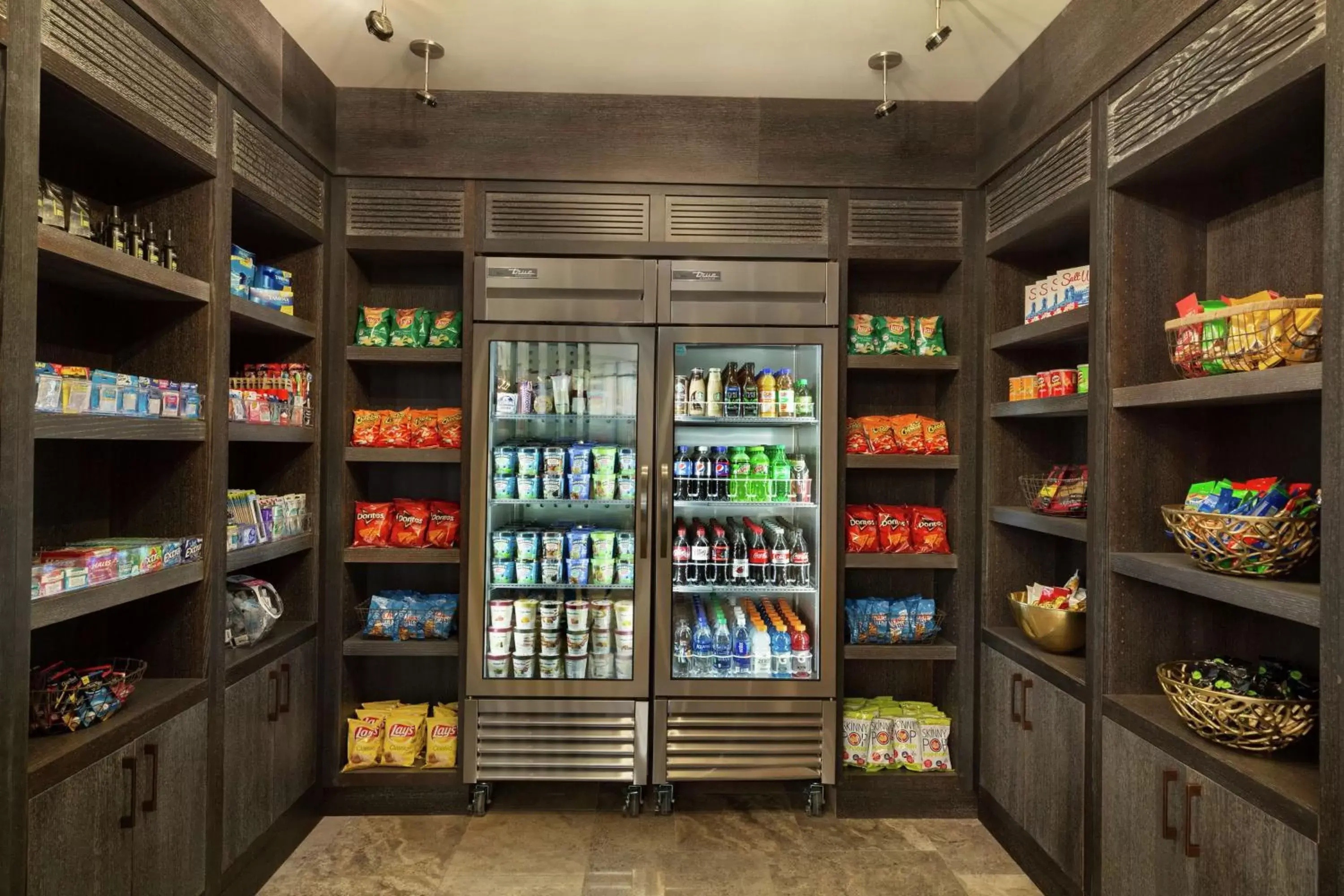 Dining area, Supermarket/Shops in Hoodoo Moab, Curio Collection by Hilton