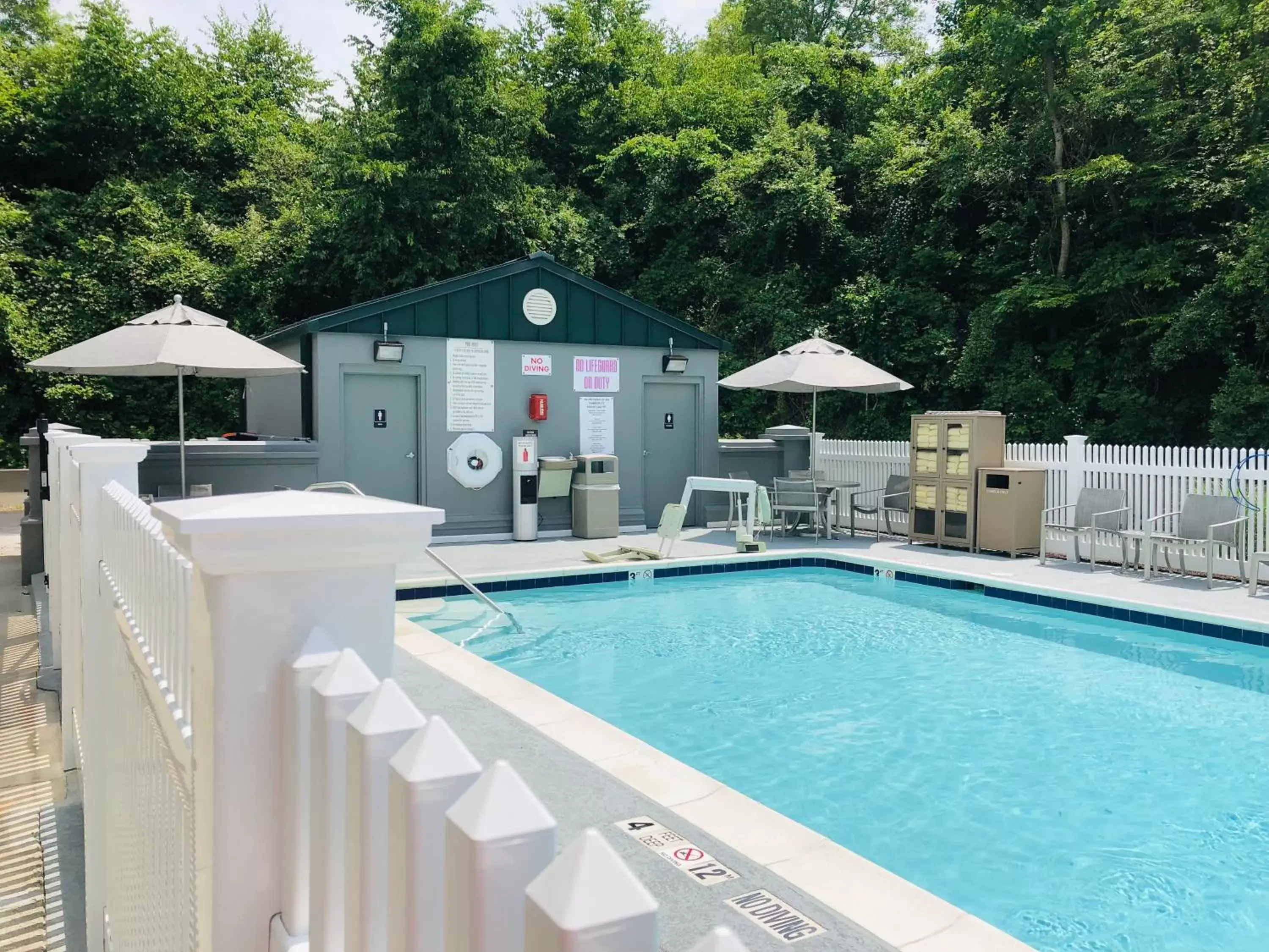 Swimming Pool in Hyatt Place Mystic