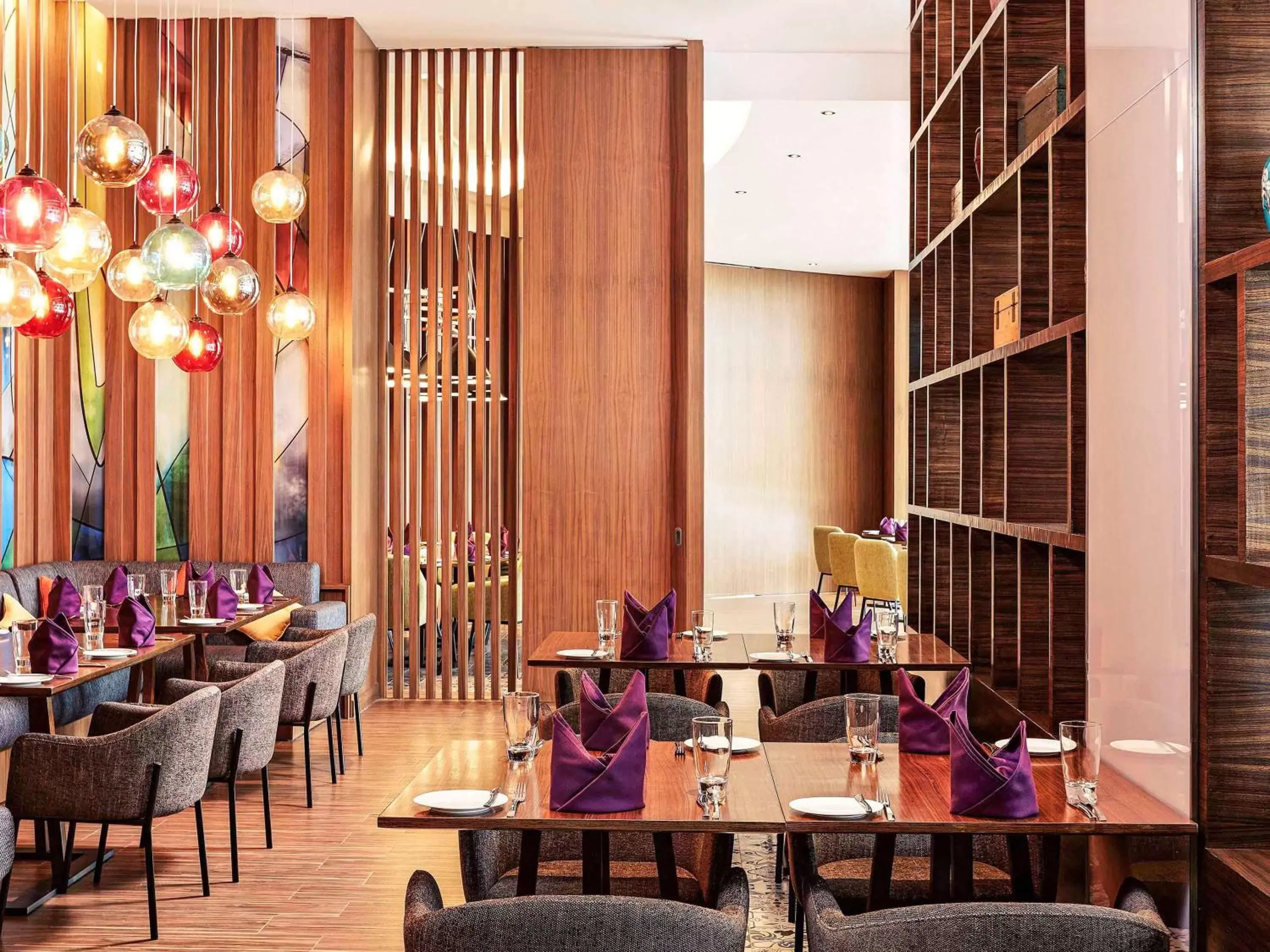 Restaurant/Places to Eat in Mercure Kuala Lumpur Shaw Parade