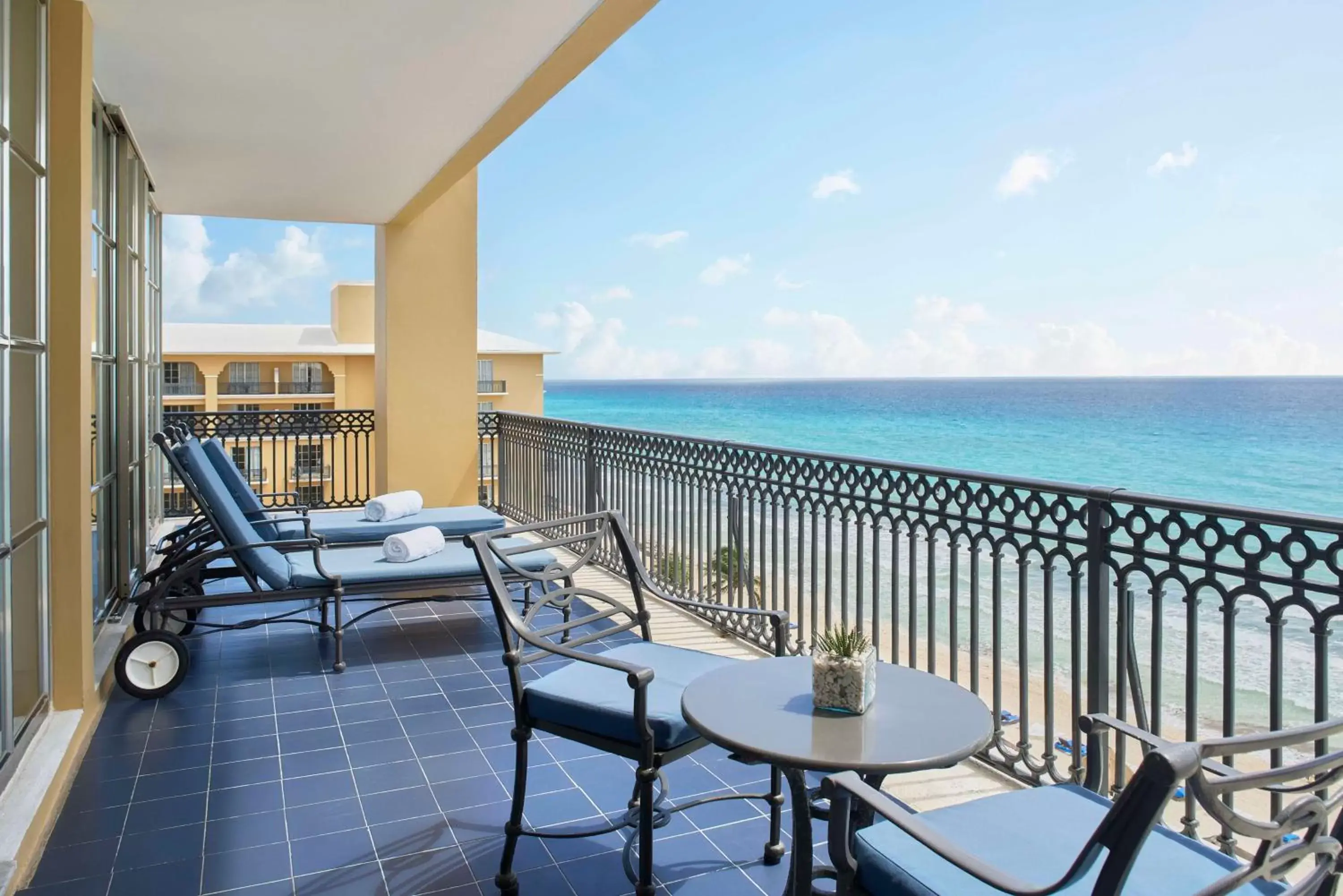 Photo of the whole room, Balcony/Terrace in Kempinski Hotel Cancun
