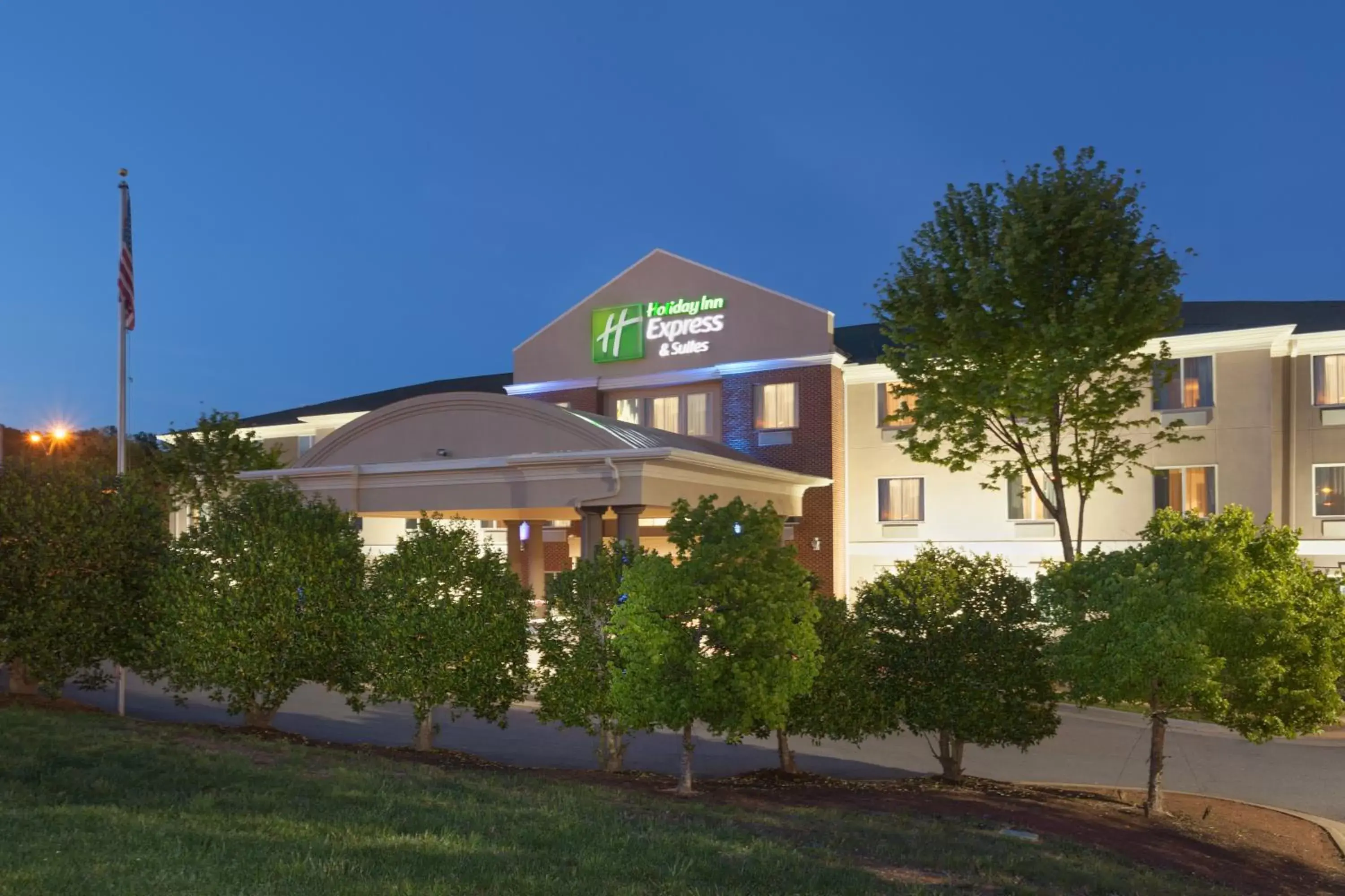 Property Building in Holiday Inn Express Hotel & Suites Mebane, an IHG Hotel