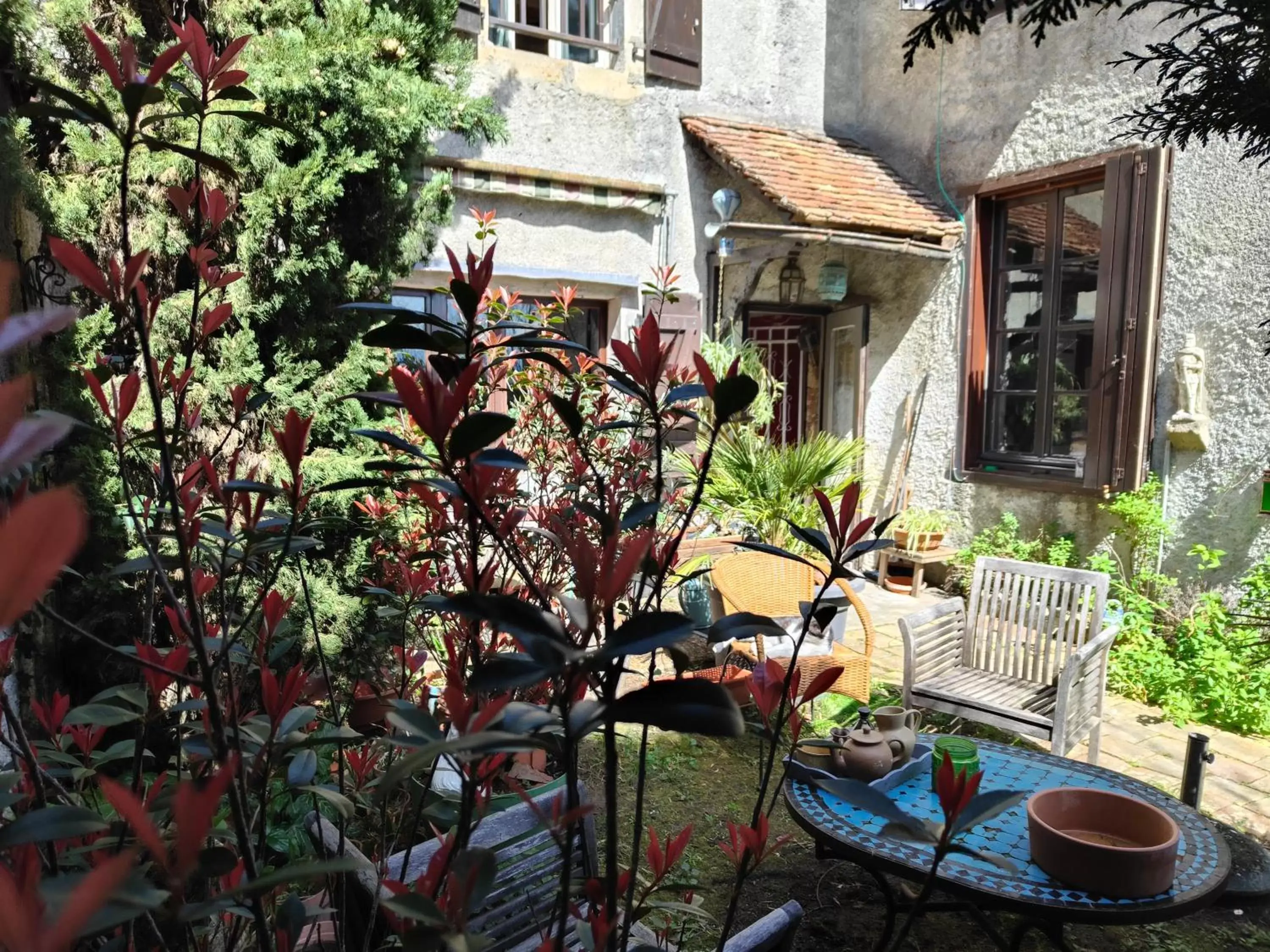 Patio in Le Chat Botté Chambres et Table d'hôte sur réservation