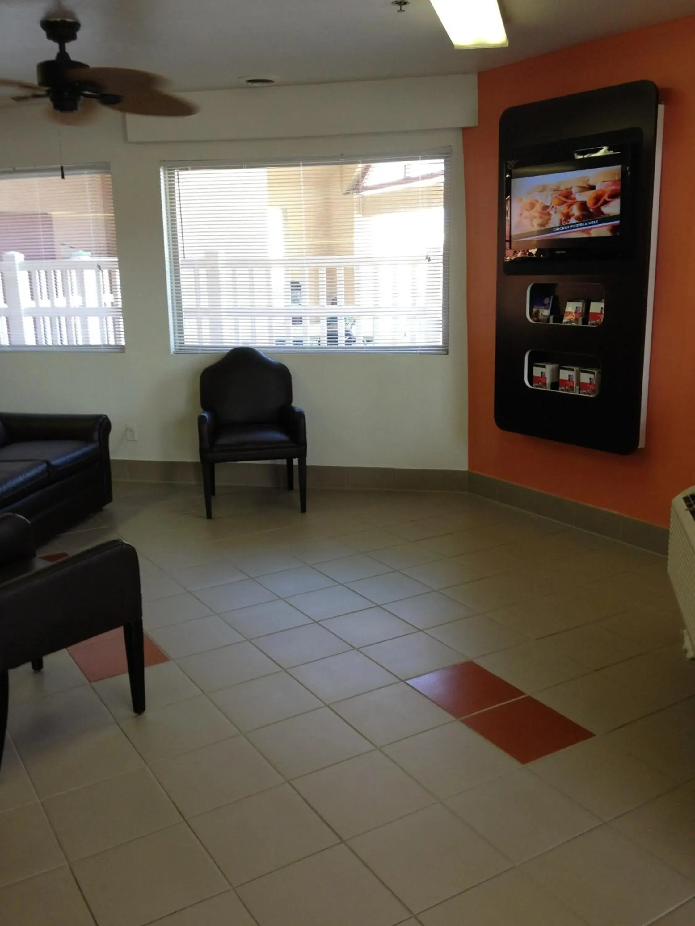 Lobby or reception, Seating Area in Motel 6-Brownsville, TX North