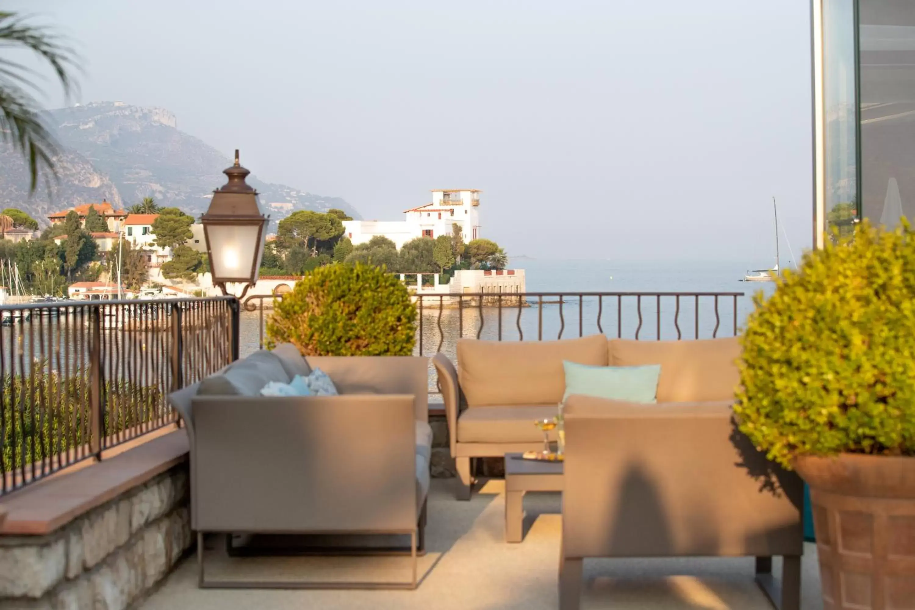Balcony/Terrace in Hotel Royal-Riviera