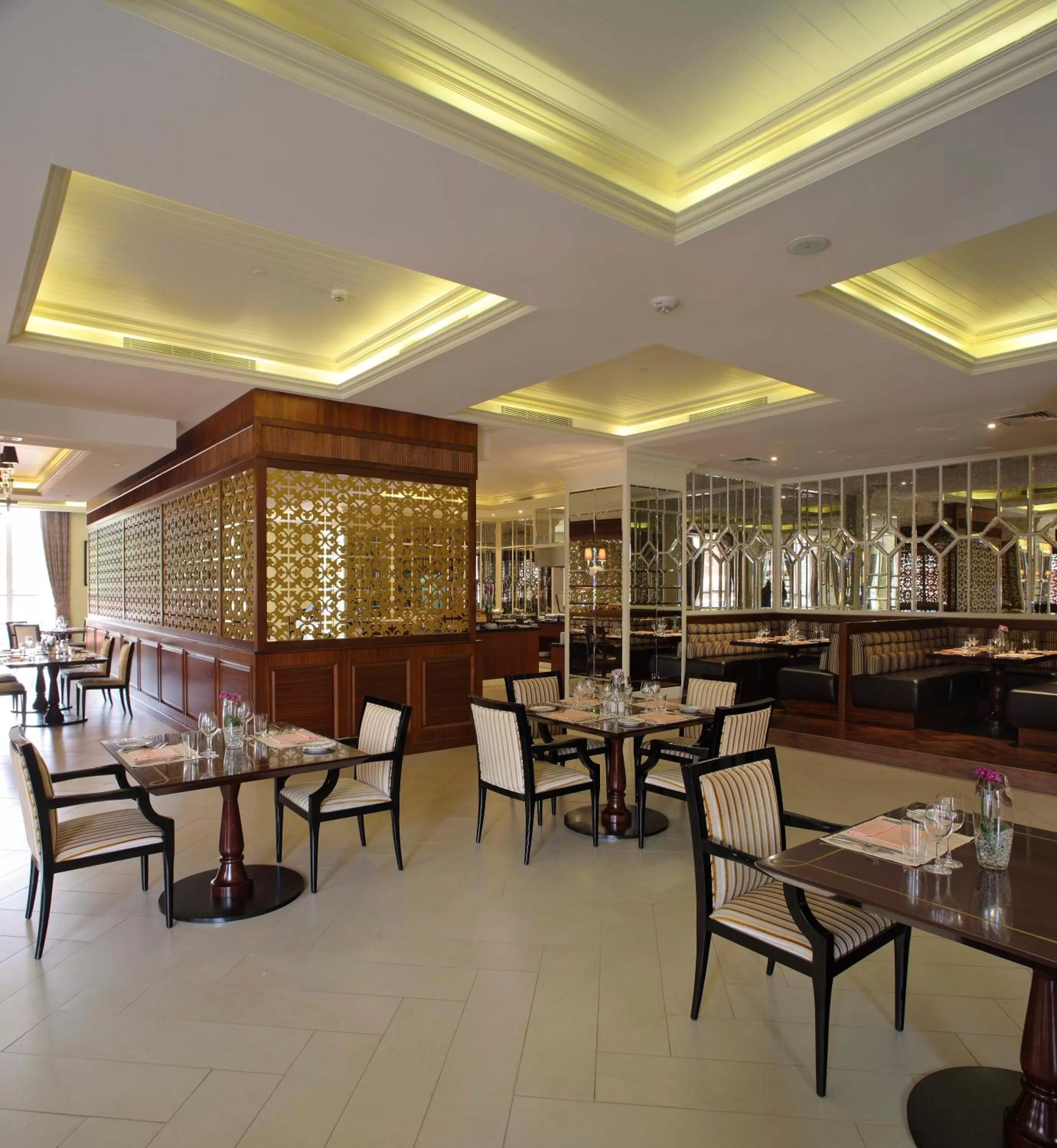 Restaurant/places to eat in Villa Rosa Kempinski