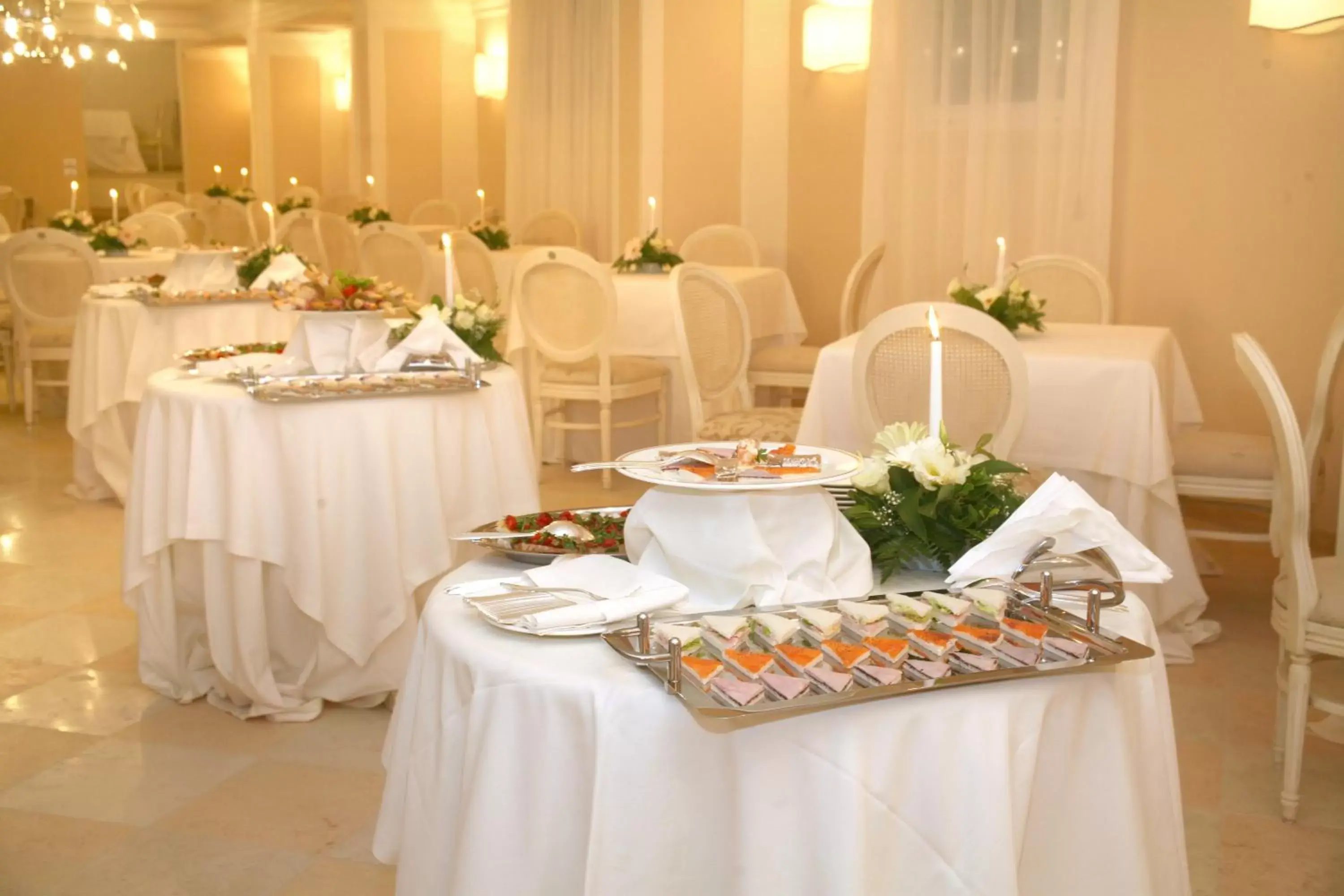 Restaurant/places to eat, Banquet Facilities in Palace Hotel Vieste