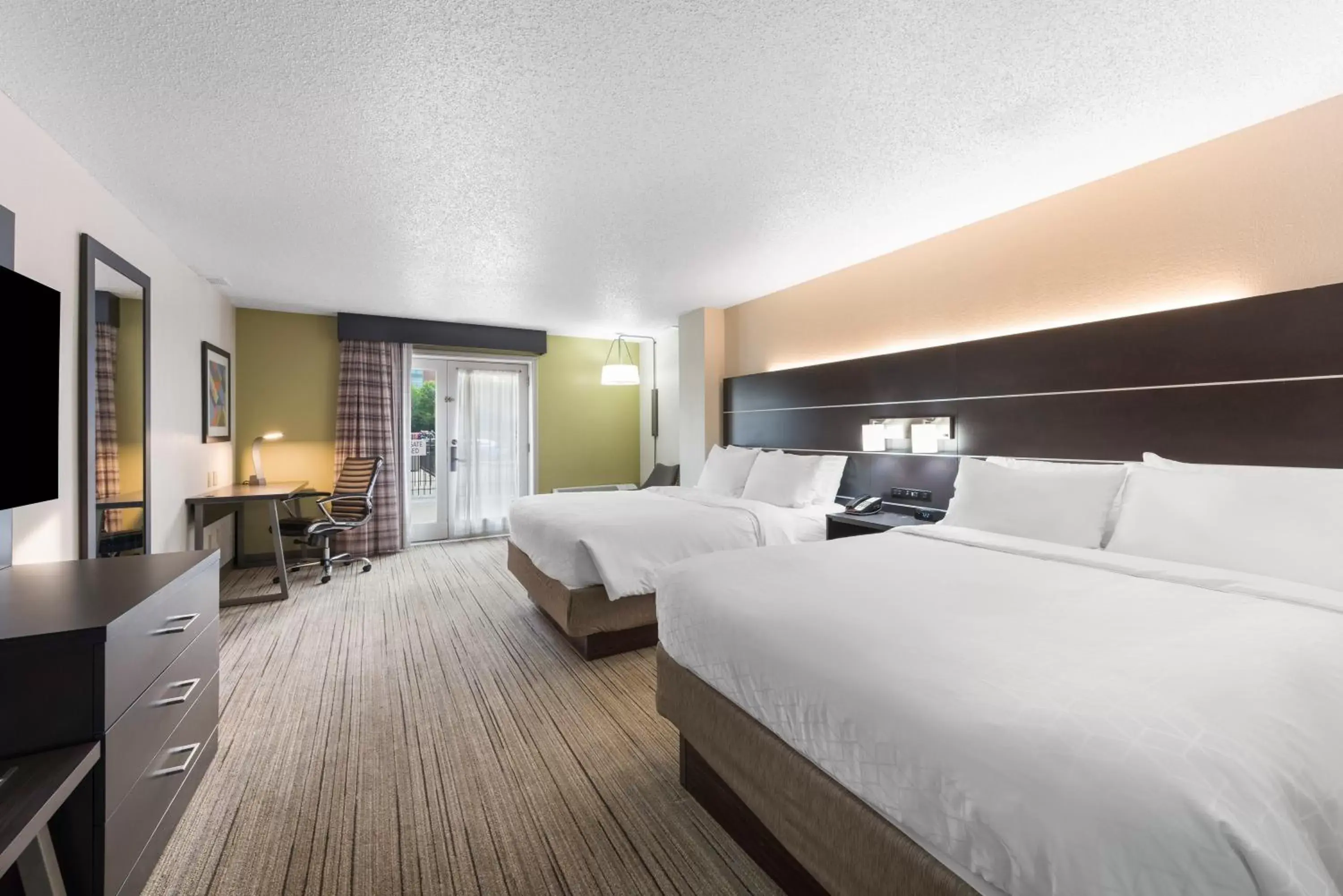 Photo of the whole room in Holiday Inn Express - Columbus Downtown, an IHG Hotel