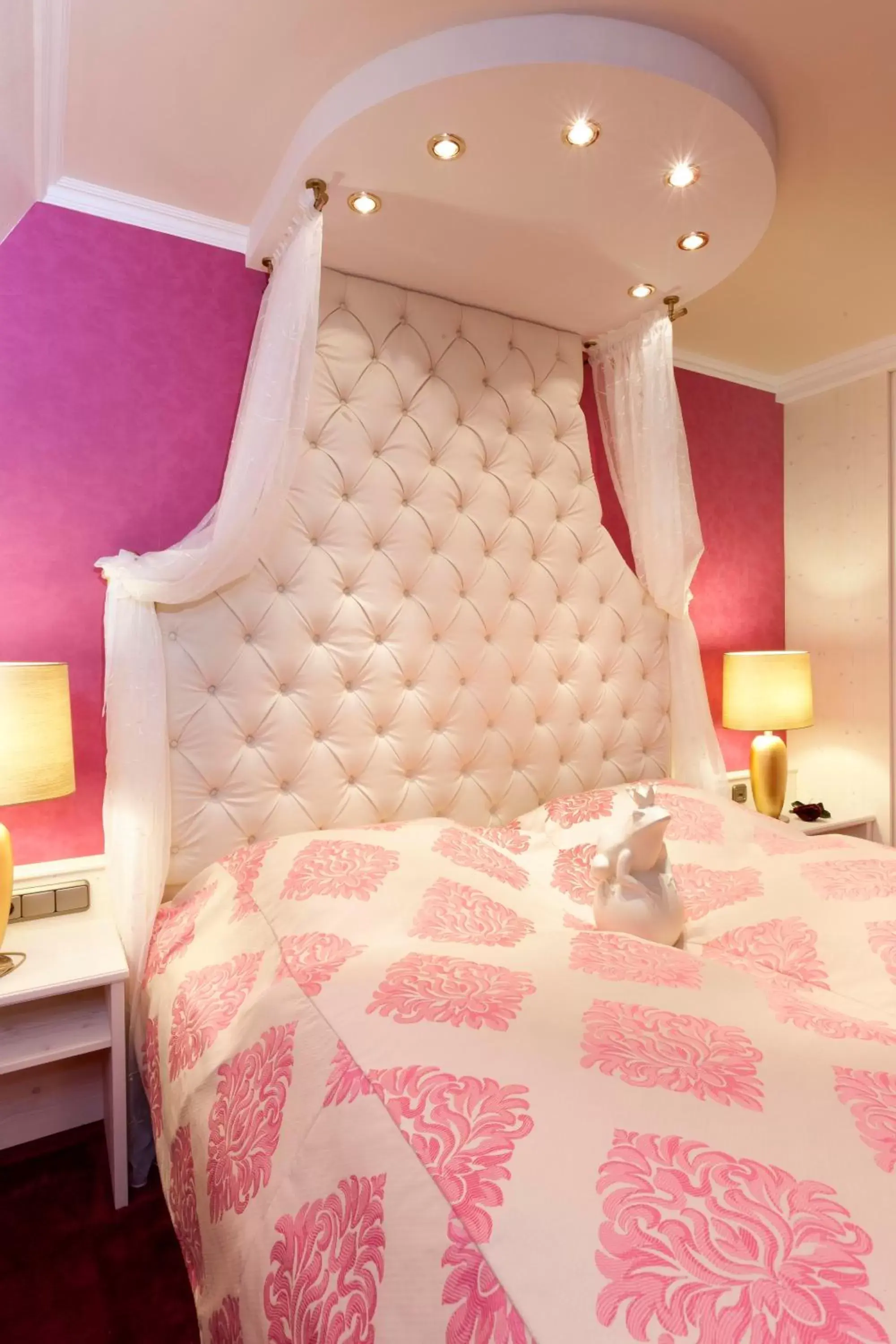 Bed in Hotel Schlosskrone