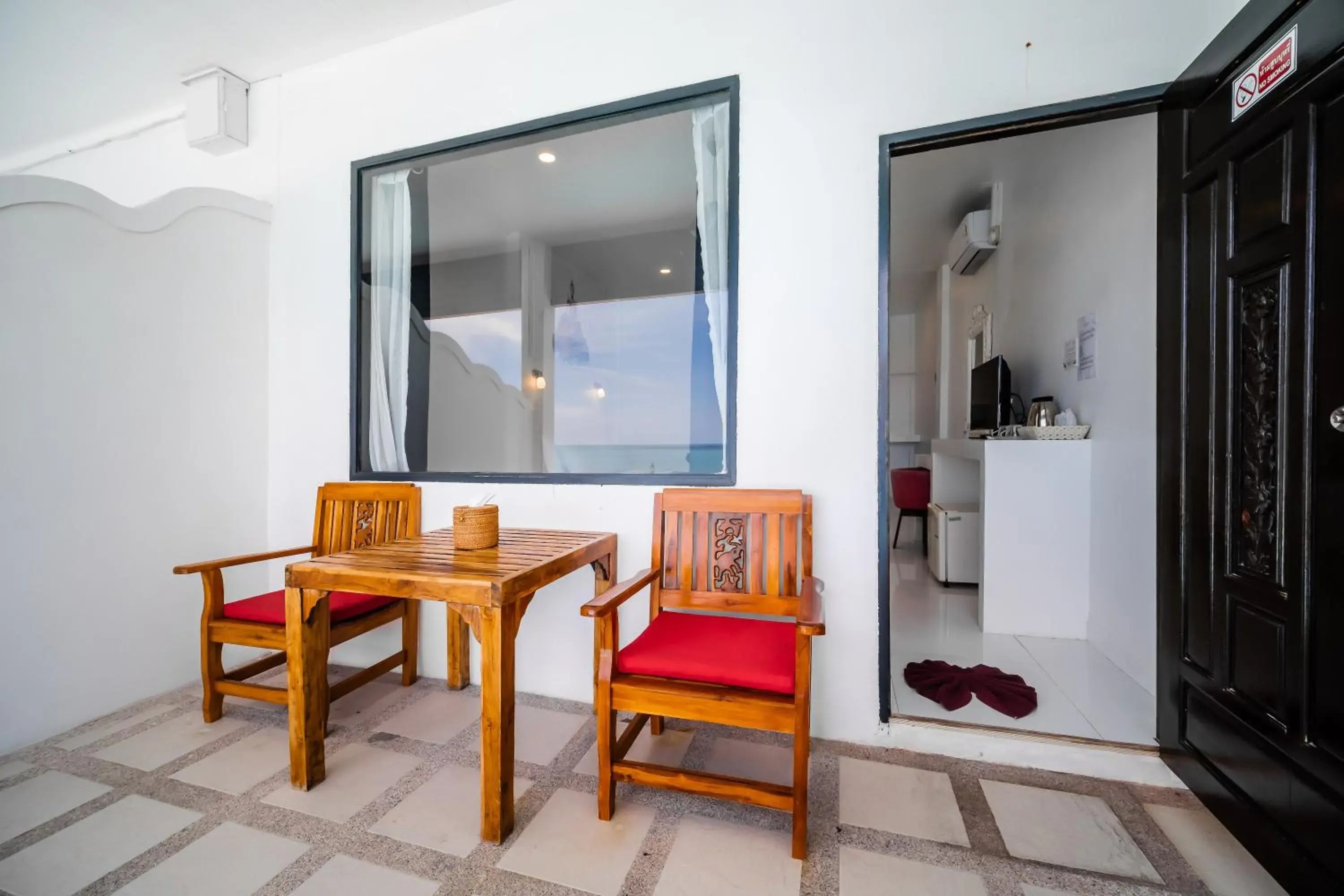 Balcony/Terrace, Seating Area in Crystal Bay Beach Resort