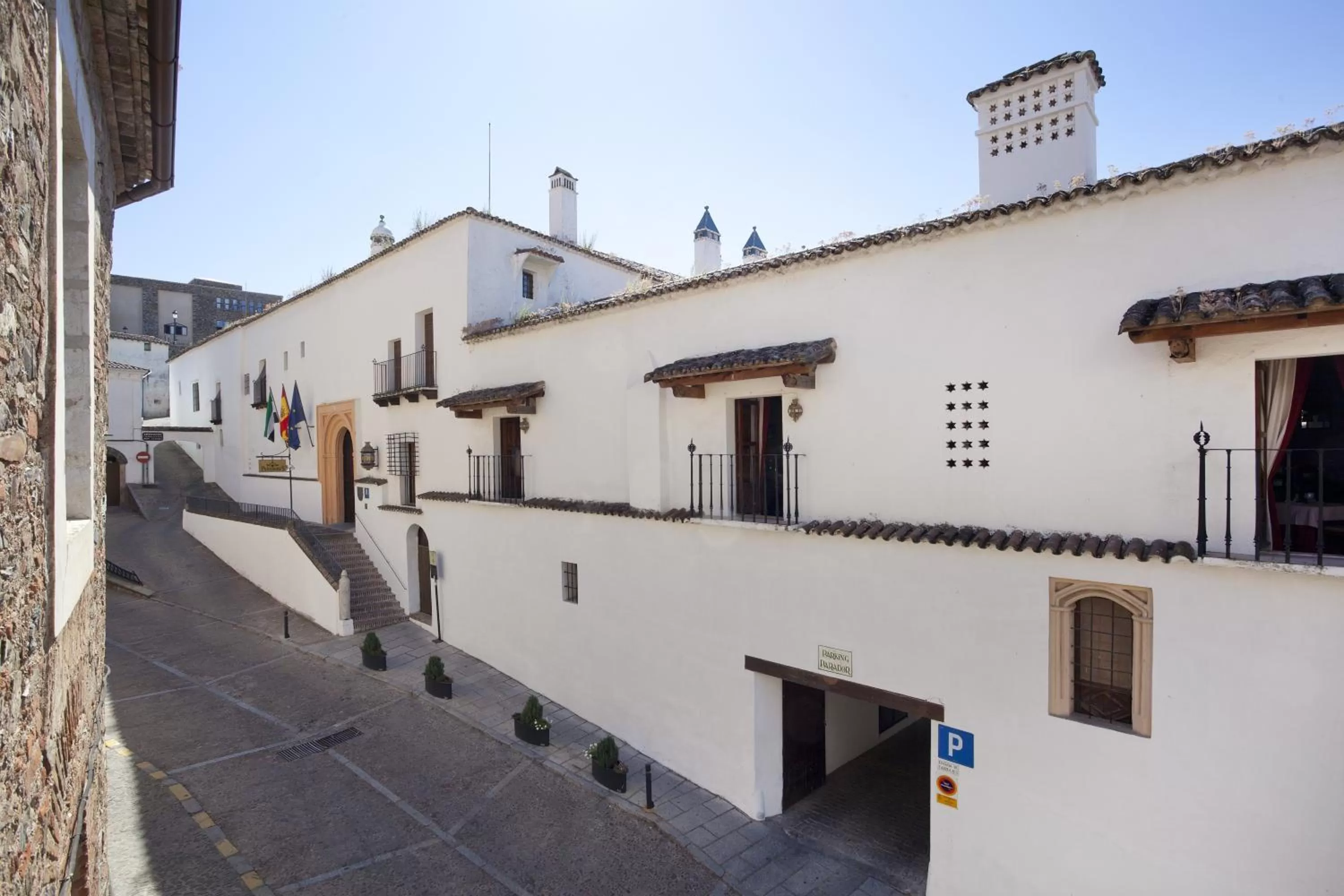 Facade/entrance in Parador de Guadalupe