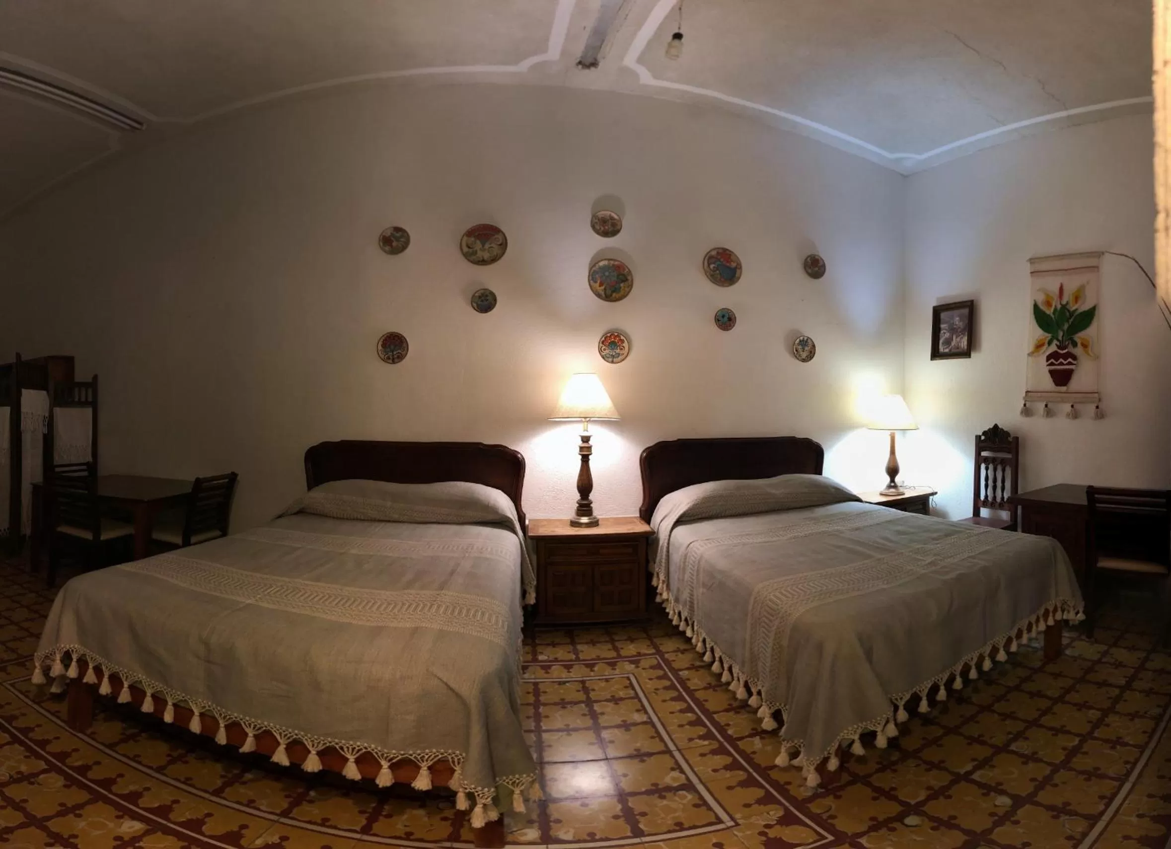 Twin Room with Bathroom in Casa Tecolote