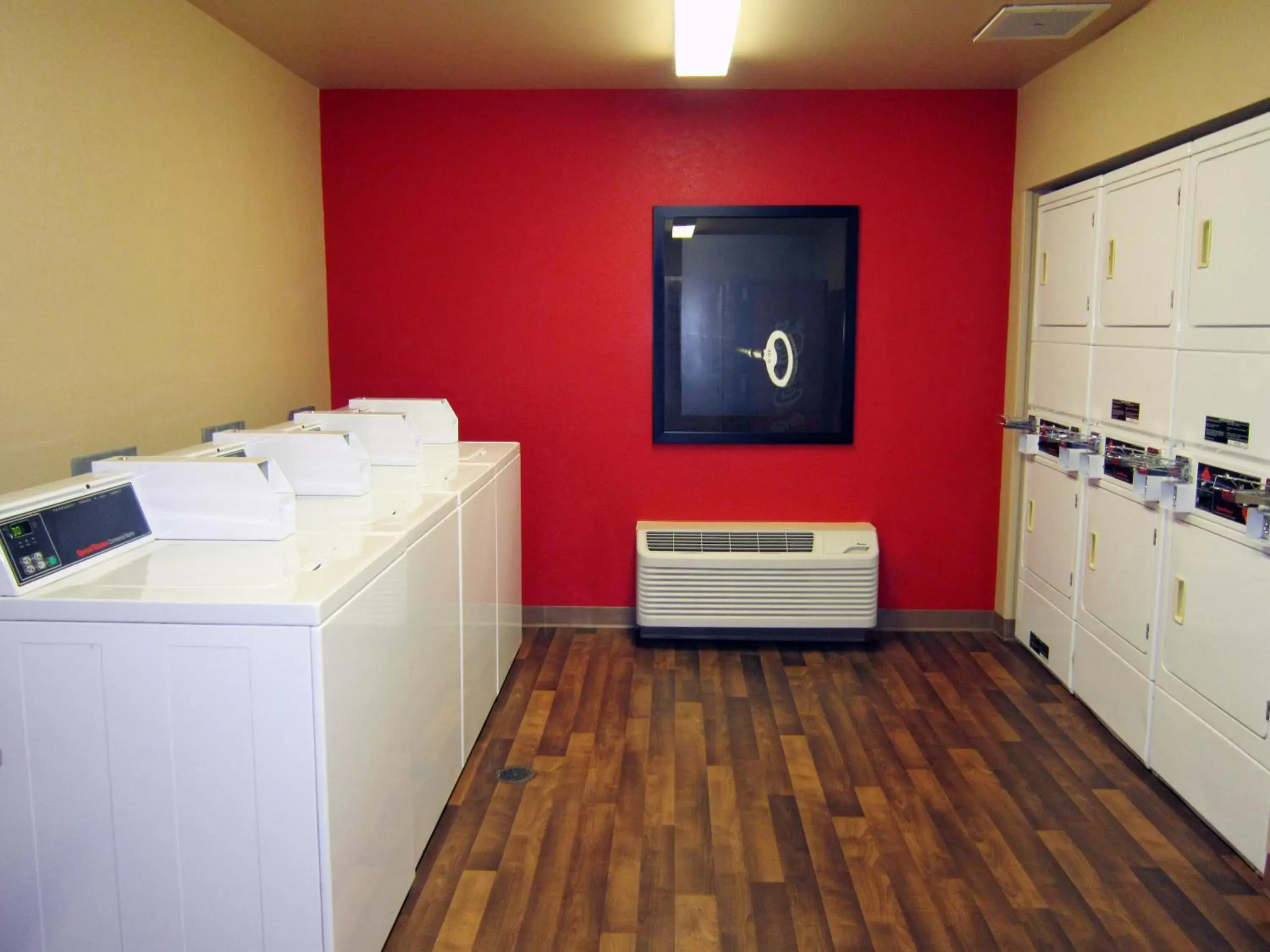 Area and facilities in Extended Stay America Suites - Tampa - Airport - Spruce Street