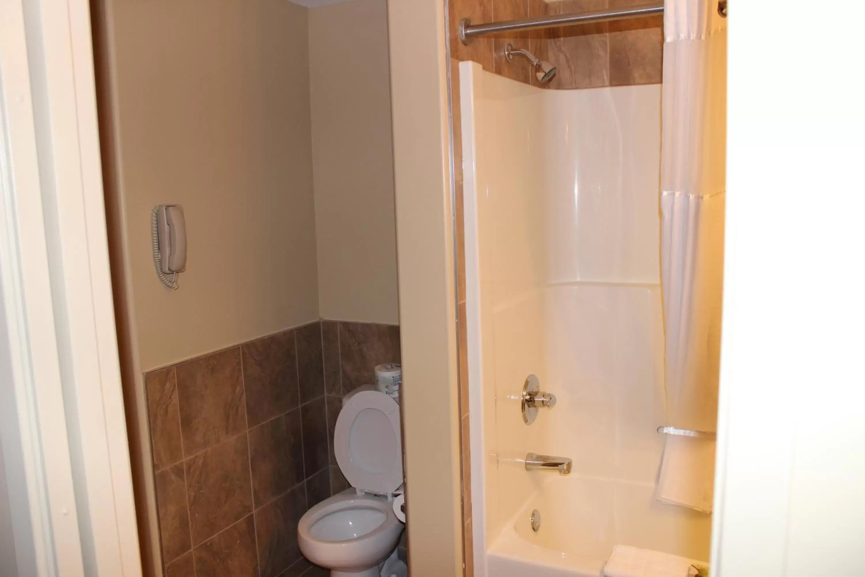 Bathroom in Clearwater Suite Hotel