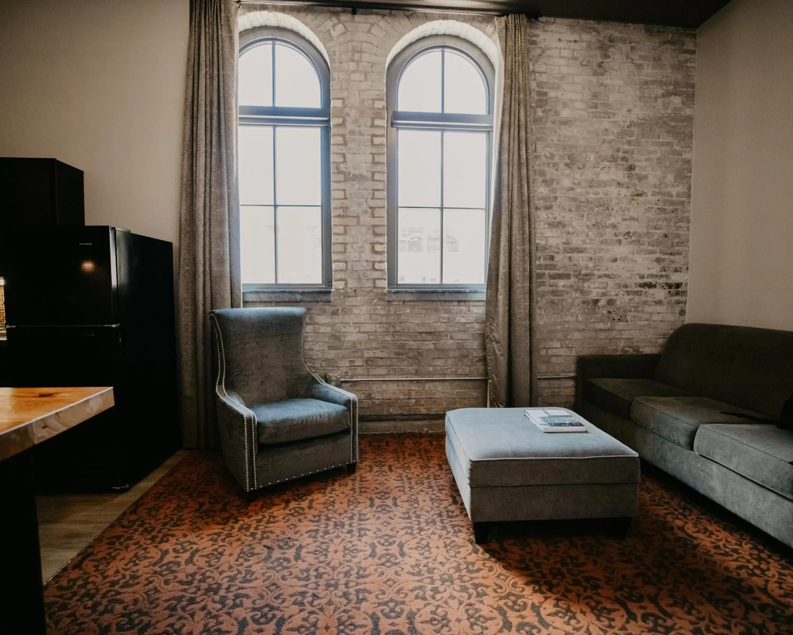 Guests, Seating Area in Brewhouse Inn and Suites