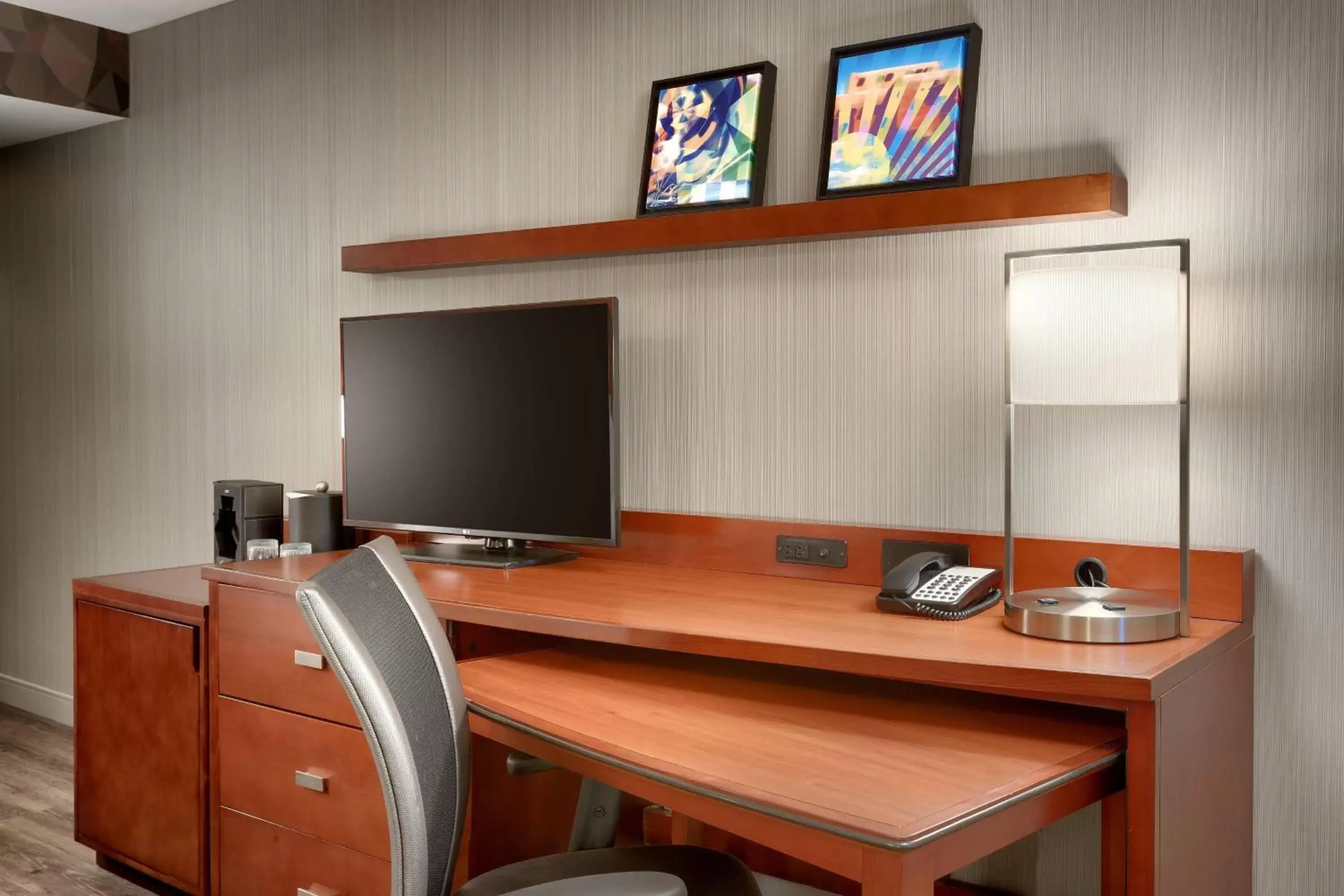 Photo of the whole room, TV/Entertainment Center in Courtyard by Marriott Albuquerque