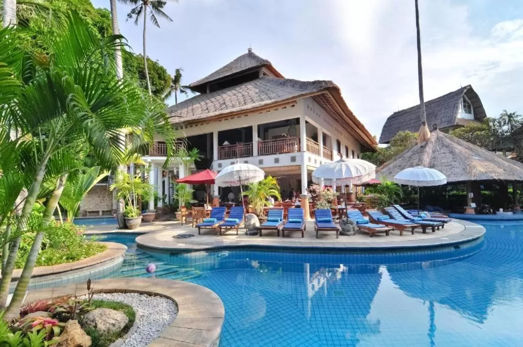 Swimming pool in Sativa Sanur Cottages