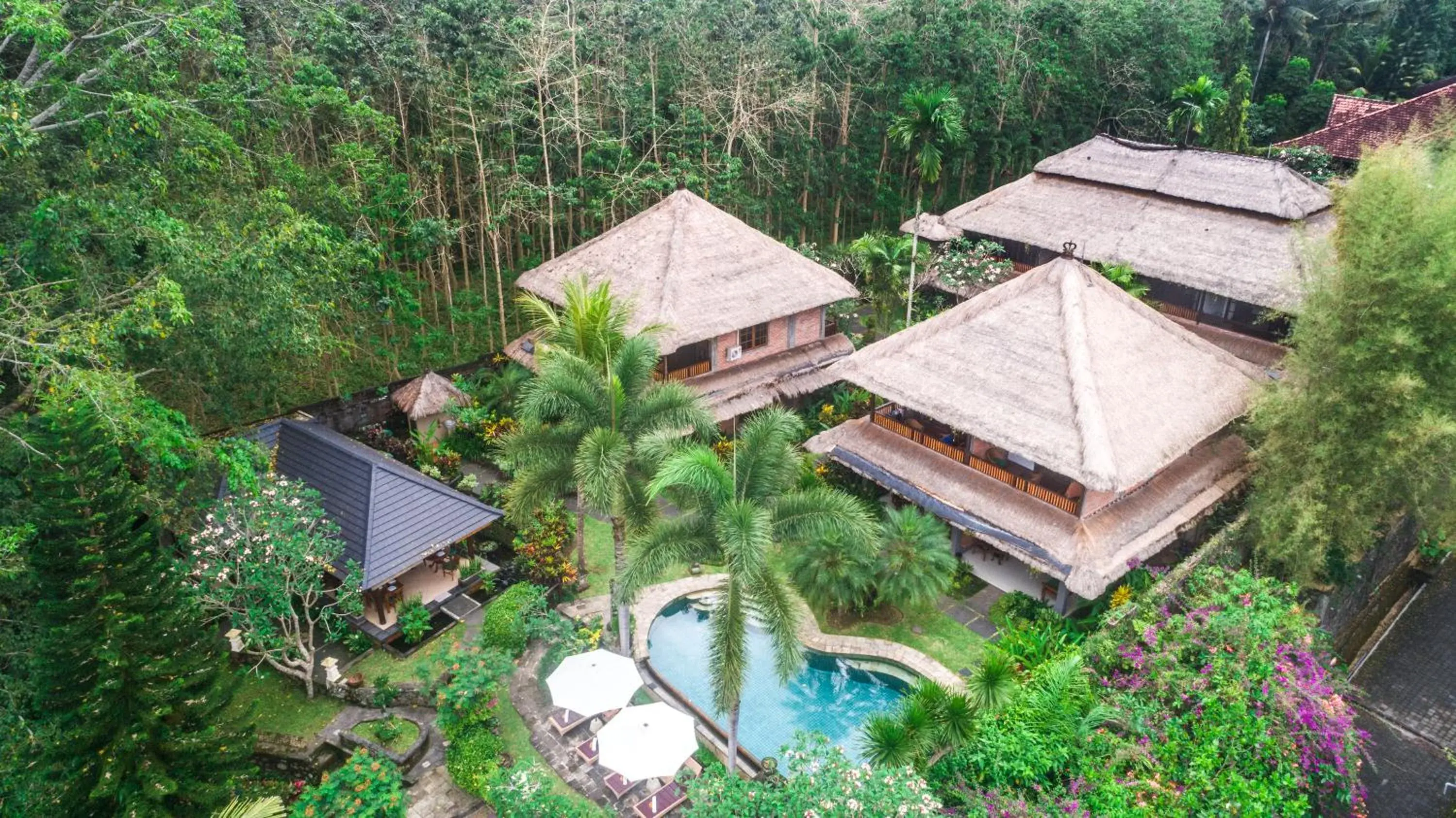 Property building, Bird's-eye View in Hotel Bunga Permai