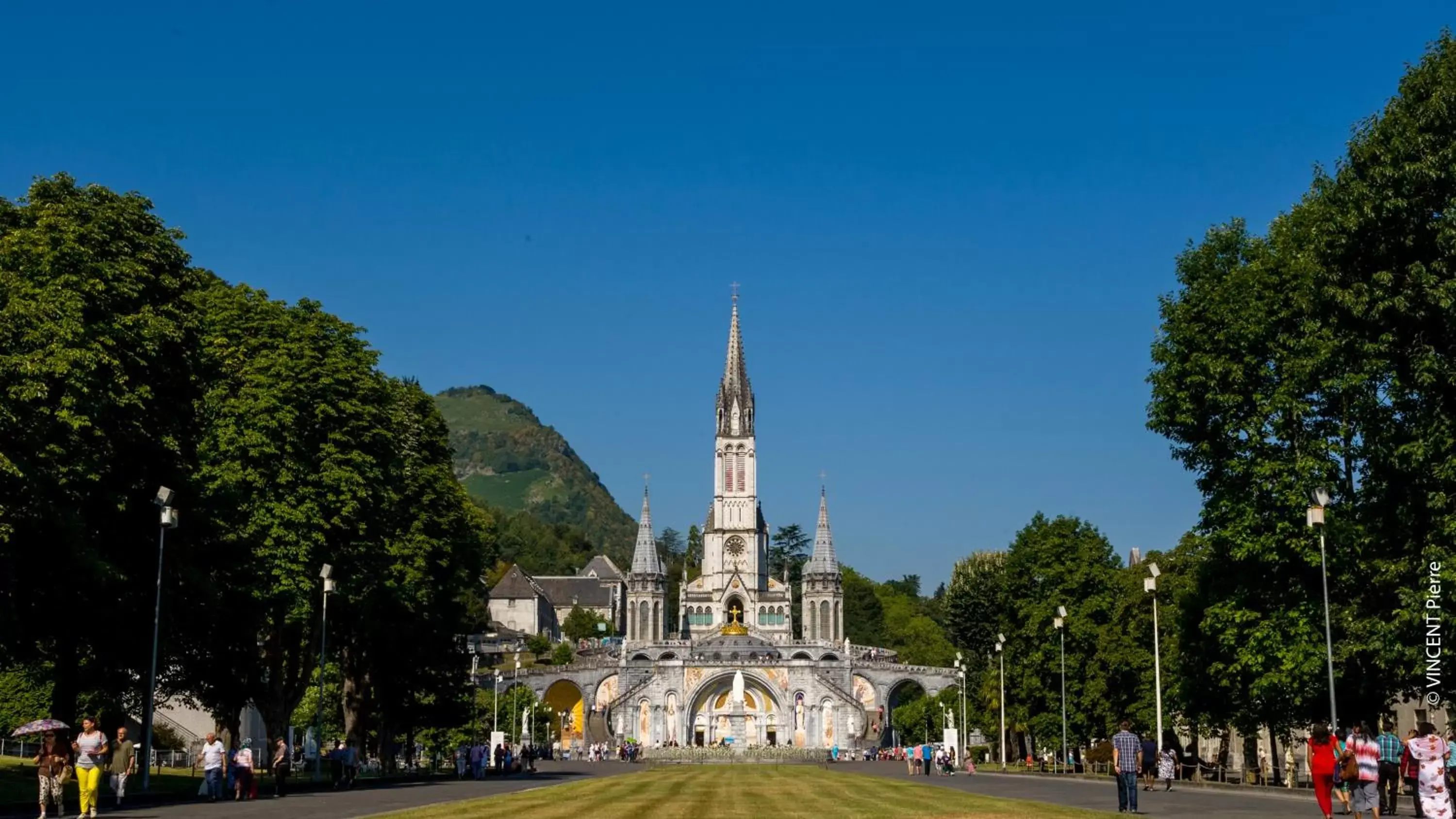 Nearby landmark in Helgon Hotel - Lourdes Pyrénées