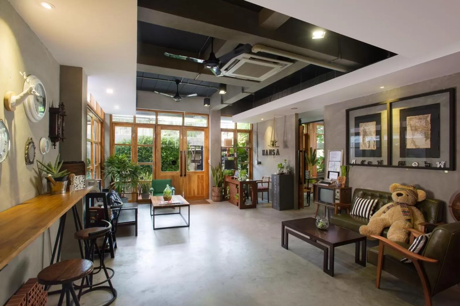 Lobby or reception in Hansa Bangkok House