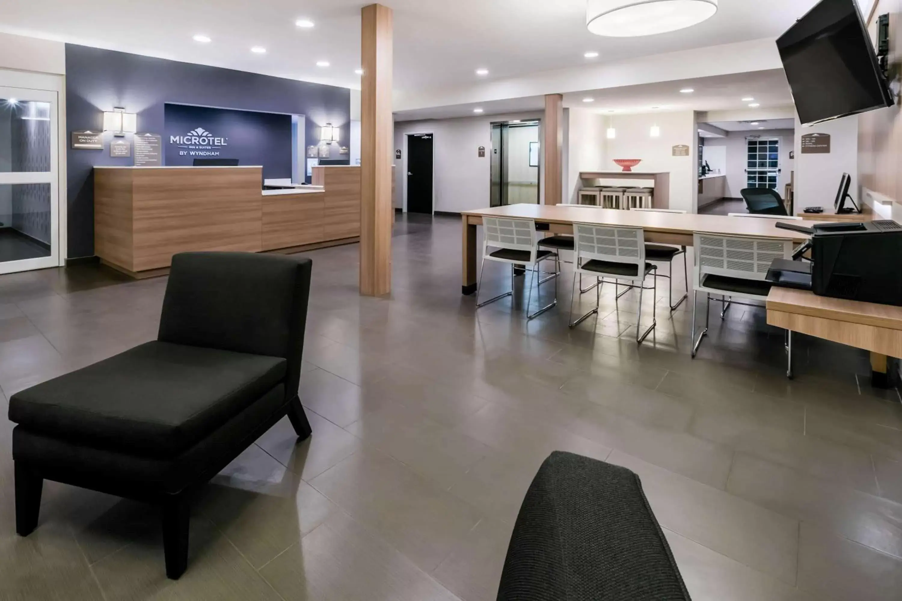 Lobby or reception in Microtel Inn and Suites by Wyndham Monahans