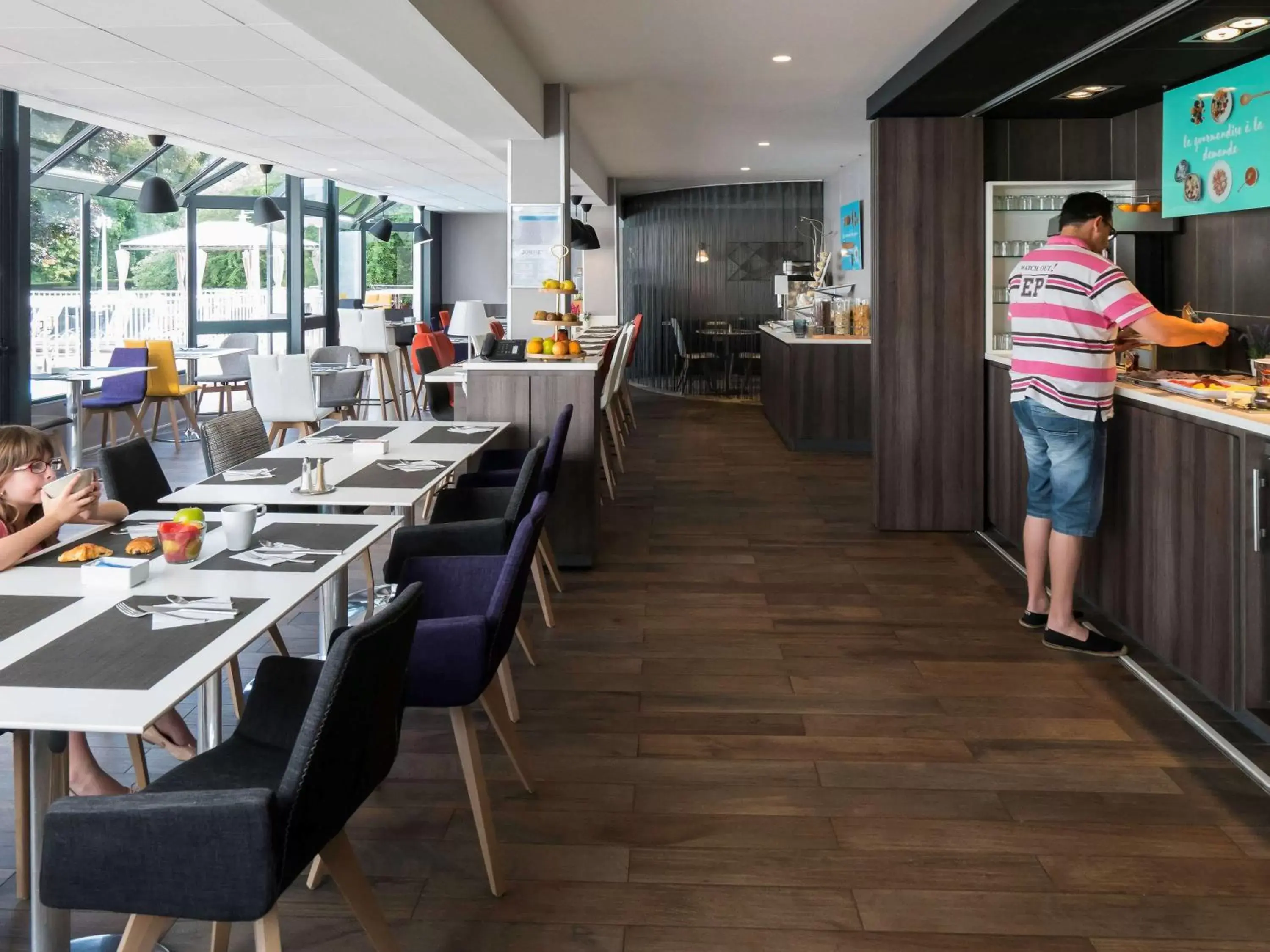 Restaurant/Places to Eat in Novotel Roissy Saint Witz