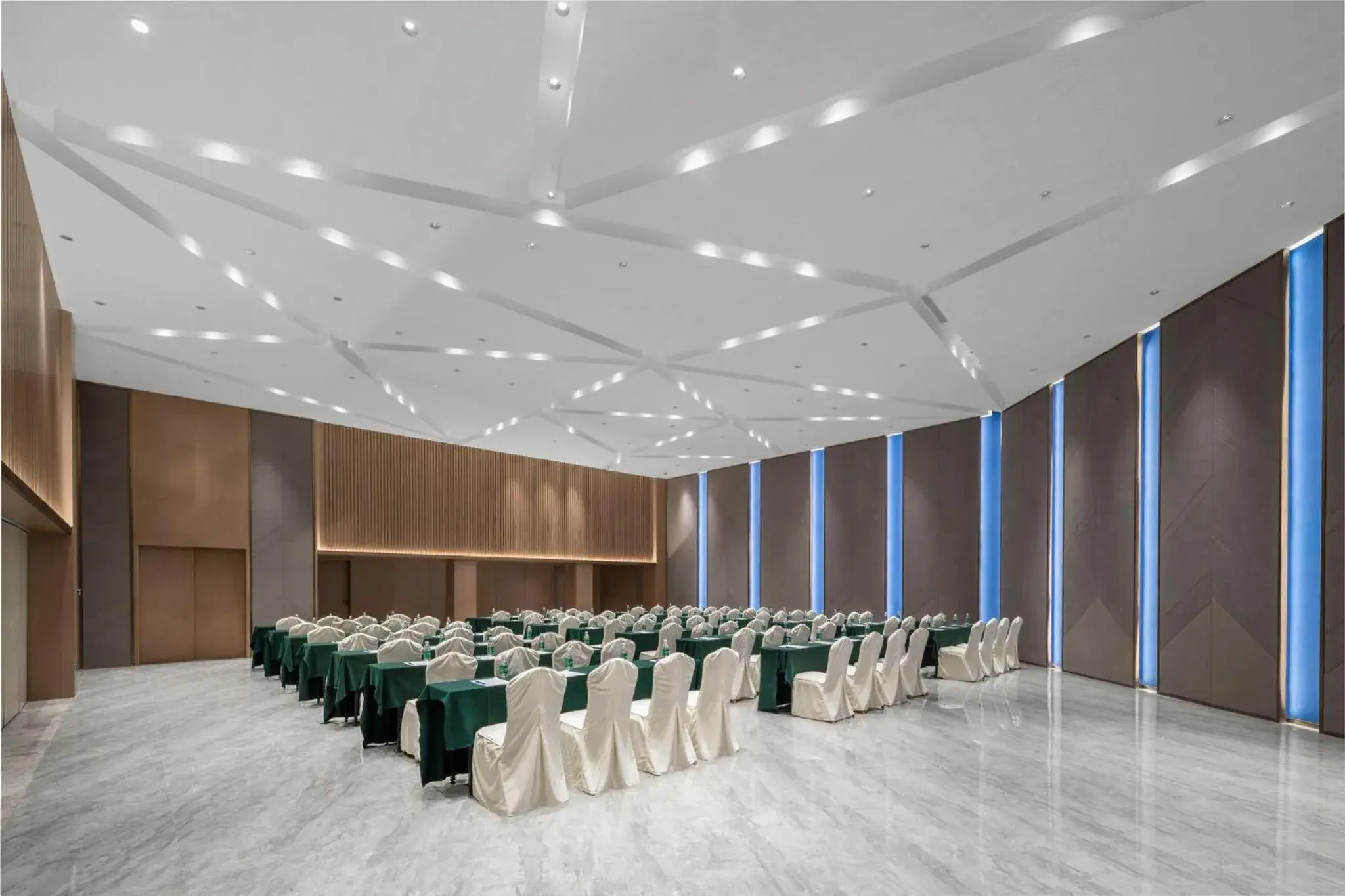 Banquet/Function facilities in Holiday Inn Express Nanchang Bayi Square