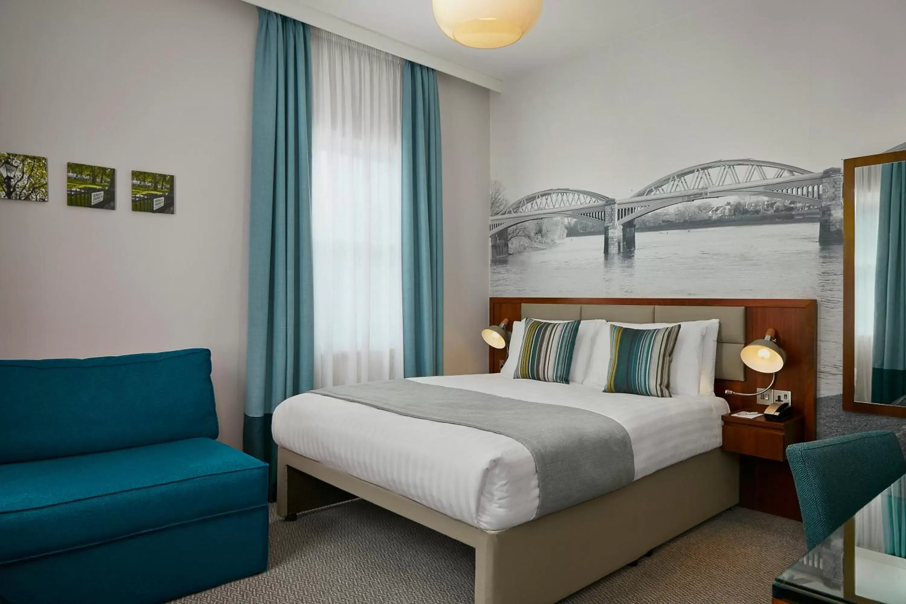 Property building, Bed in Seraphine Hammersmith Hotel