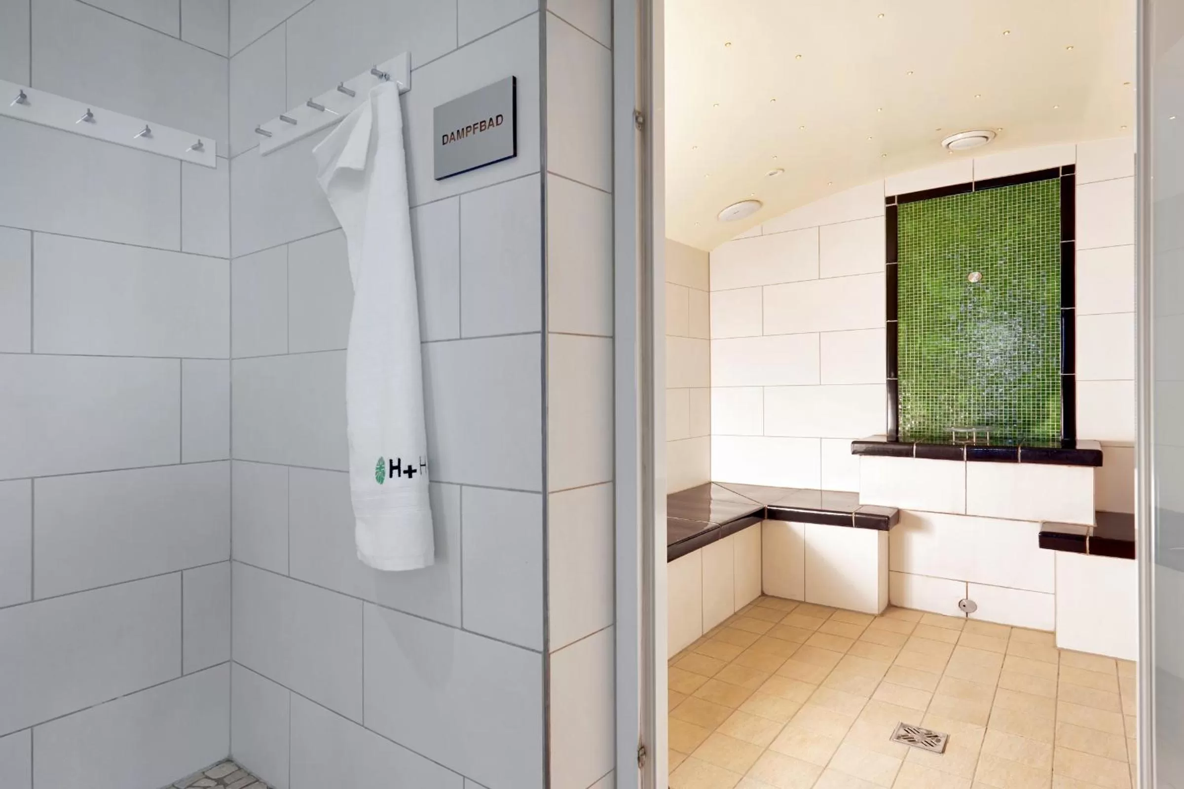 Steam room in H+ Hotel Salzburg