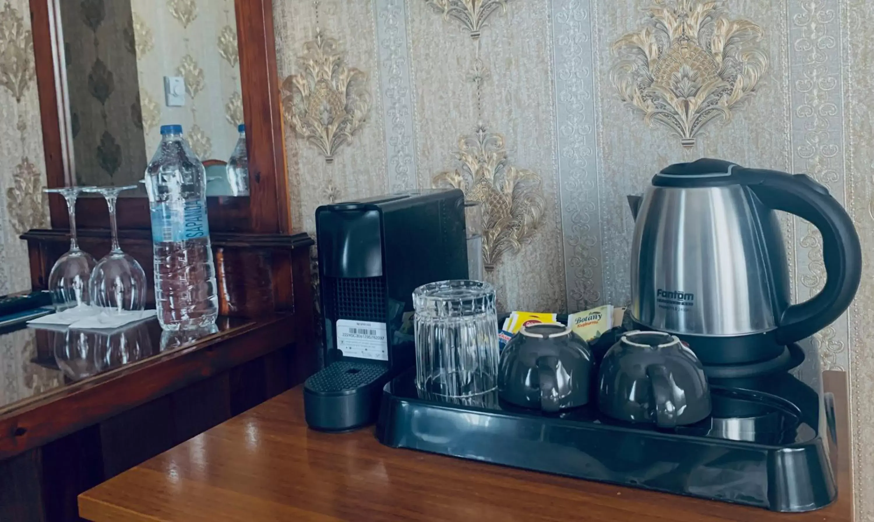 Coffee/Tea Facilities in Blue House Hotel