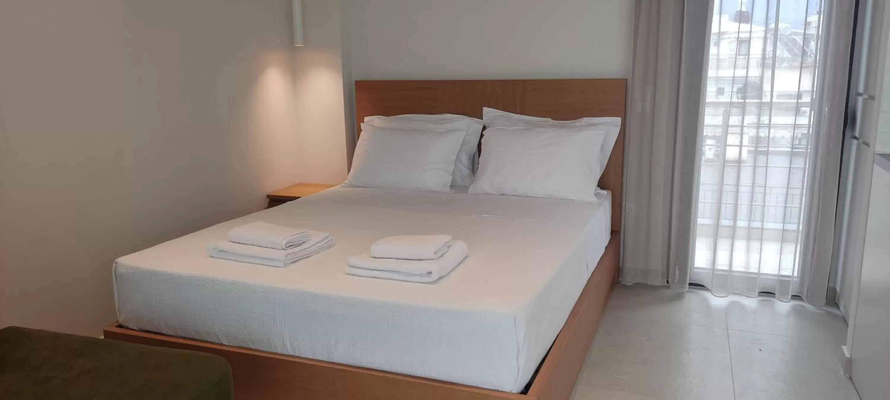 Bed in Toumba apartments