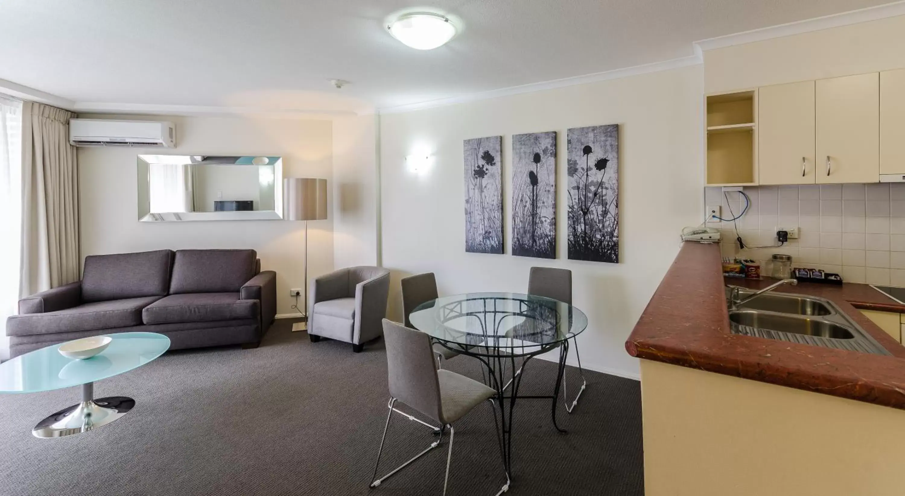 Living room, Seating Area in West End Central Apartments